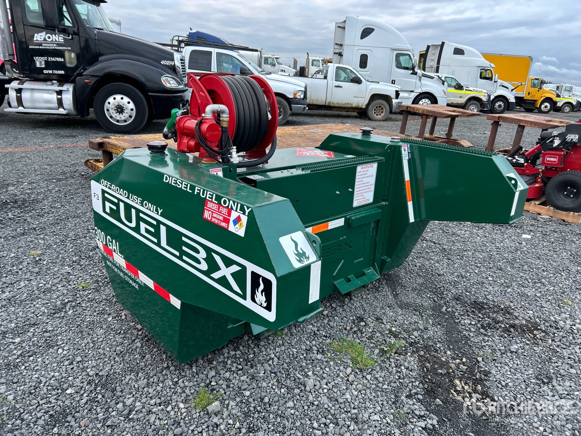 General Appearance with Picture, Left Rear Corner