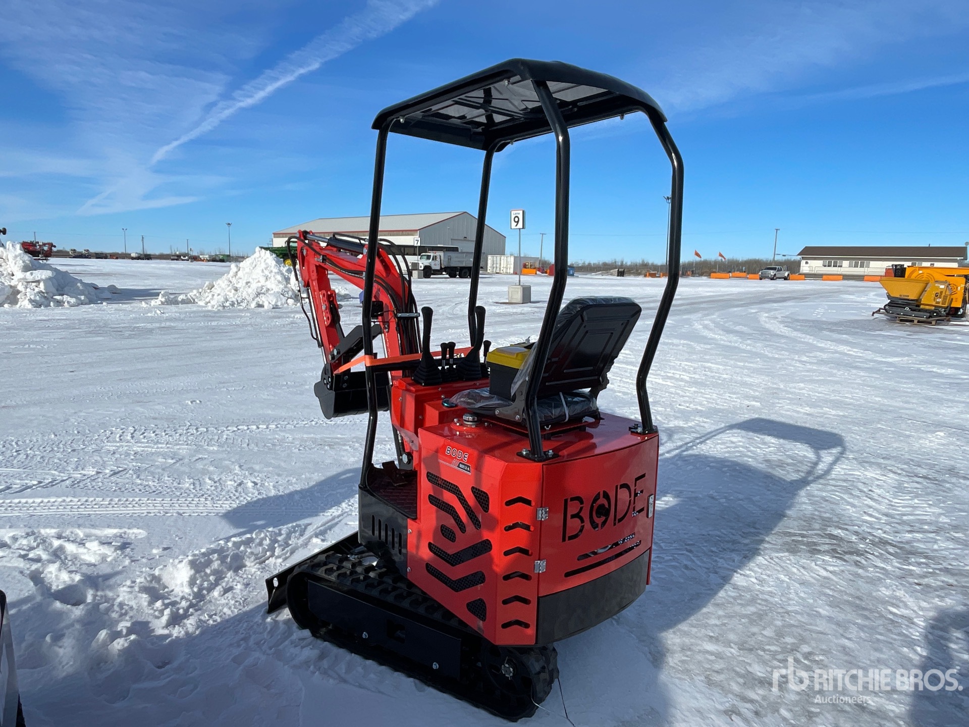 General Appearance with Picture, Left Rear Corner