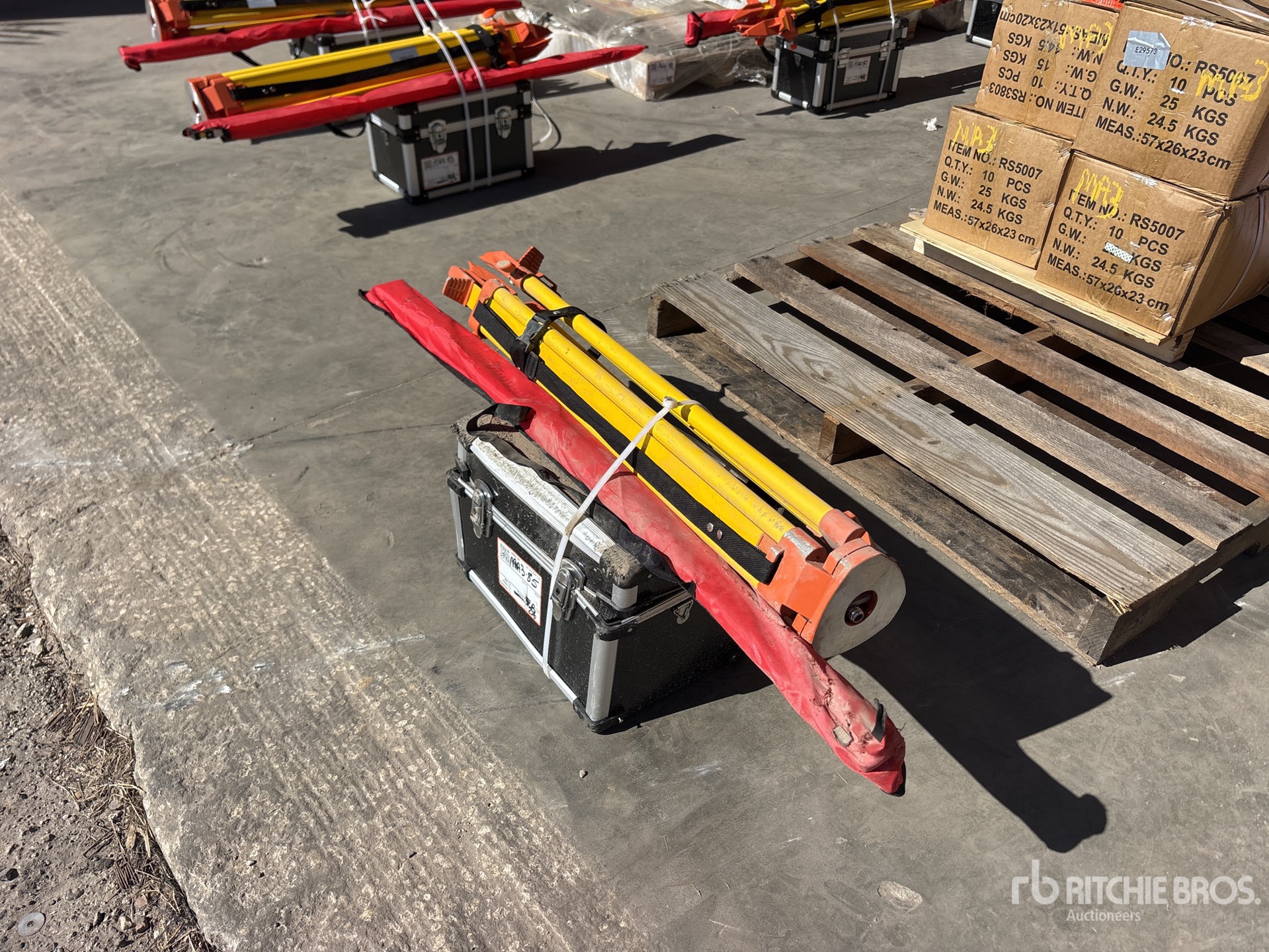 General Appearance with Image, coin avant gauche