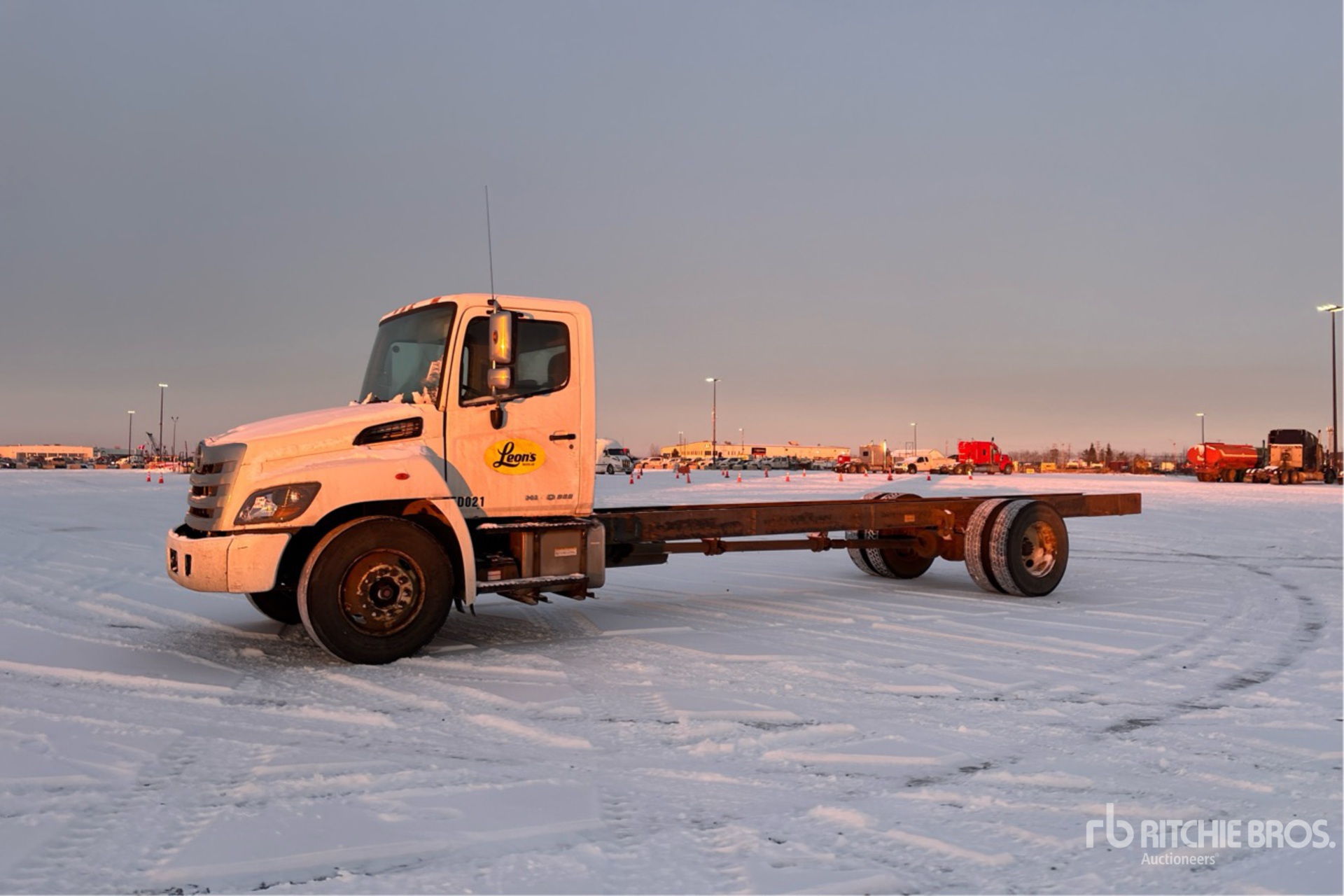 General Appearance with Picture, Left Front Corner