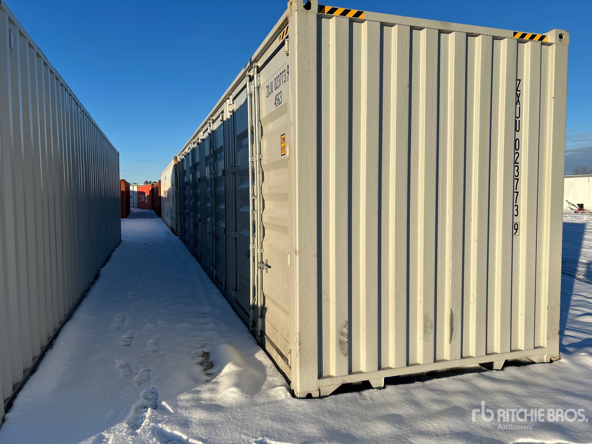 General Appearance with Picture, Left Rear Corner