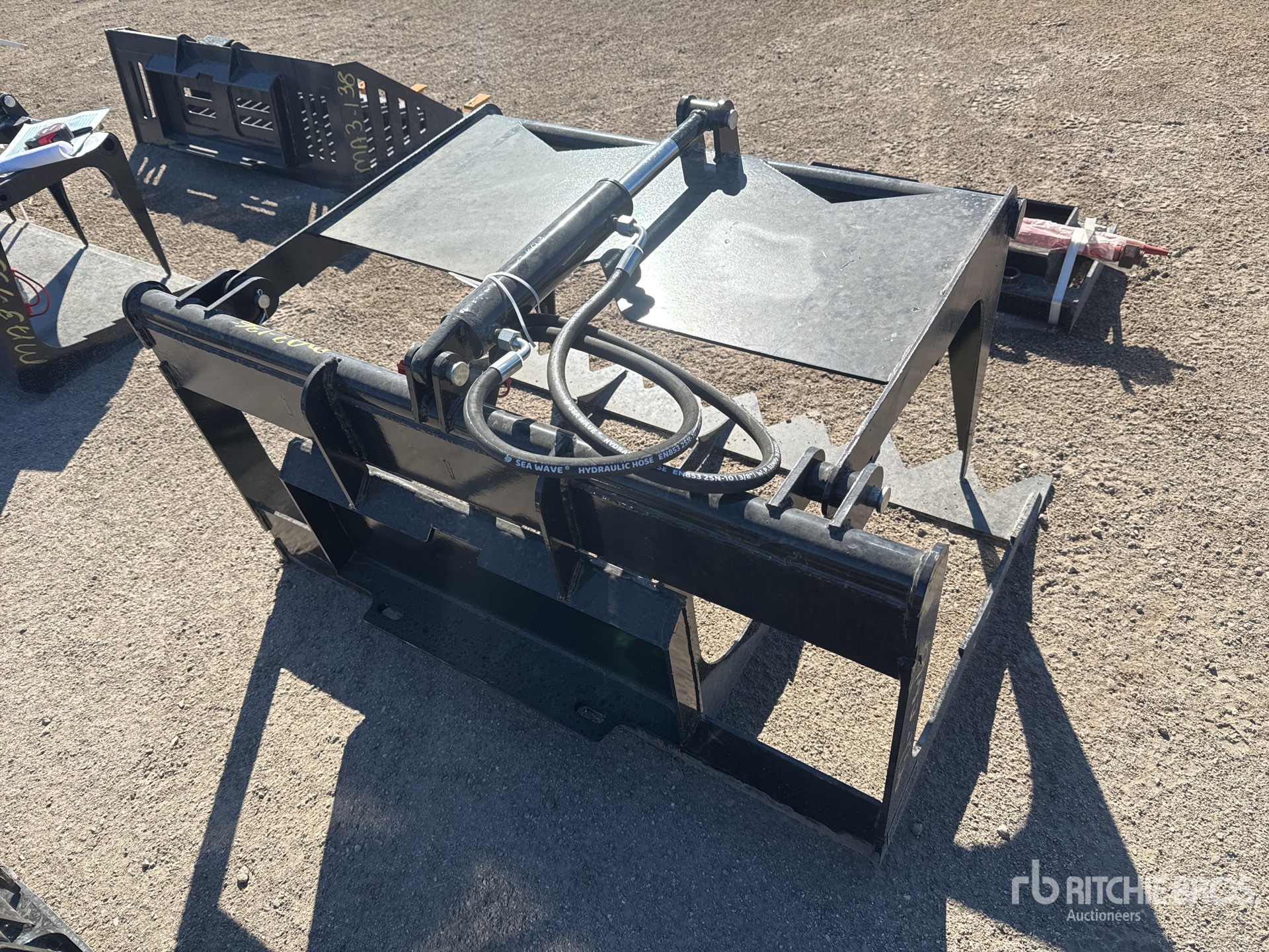 General Appearance with Image, coin arrière droit