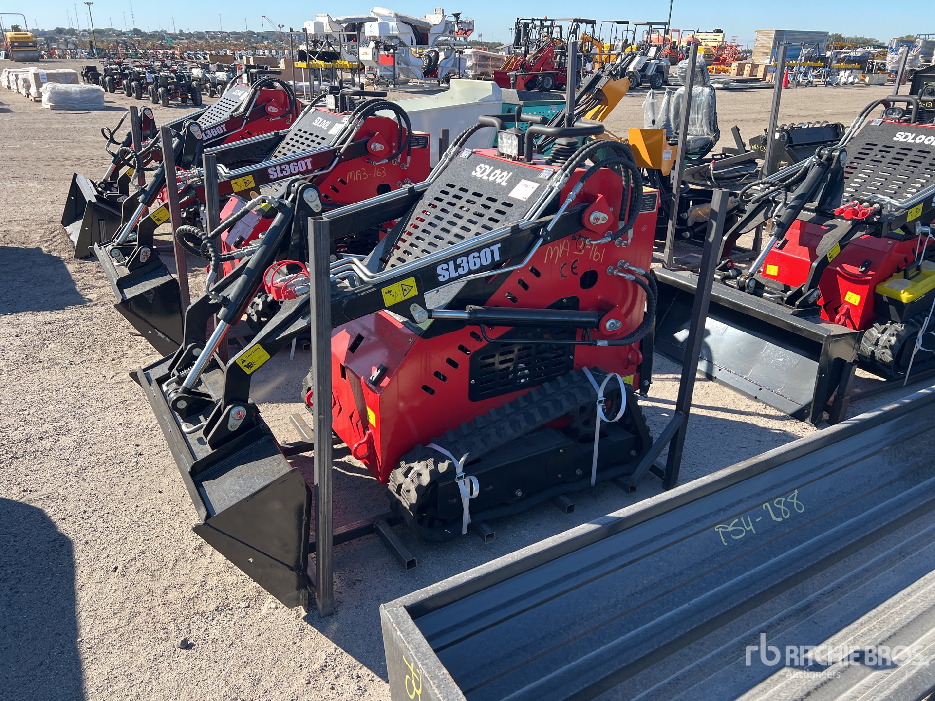 General Appearance with Picture, Left Front Corner