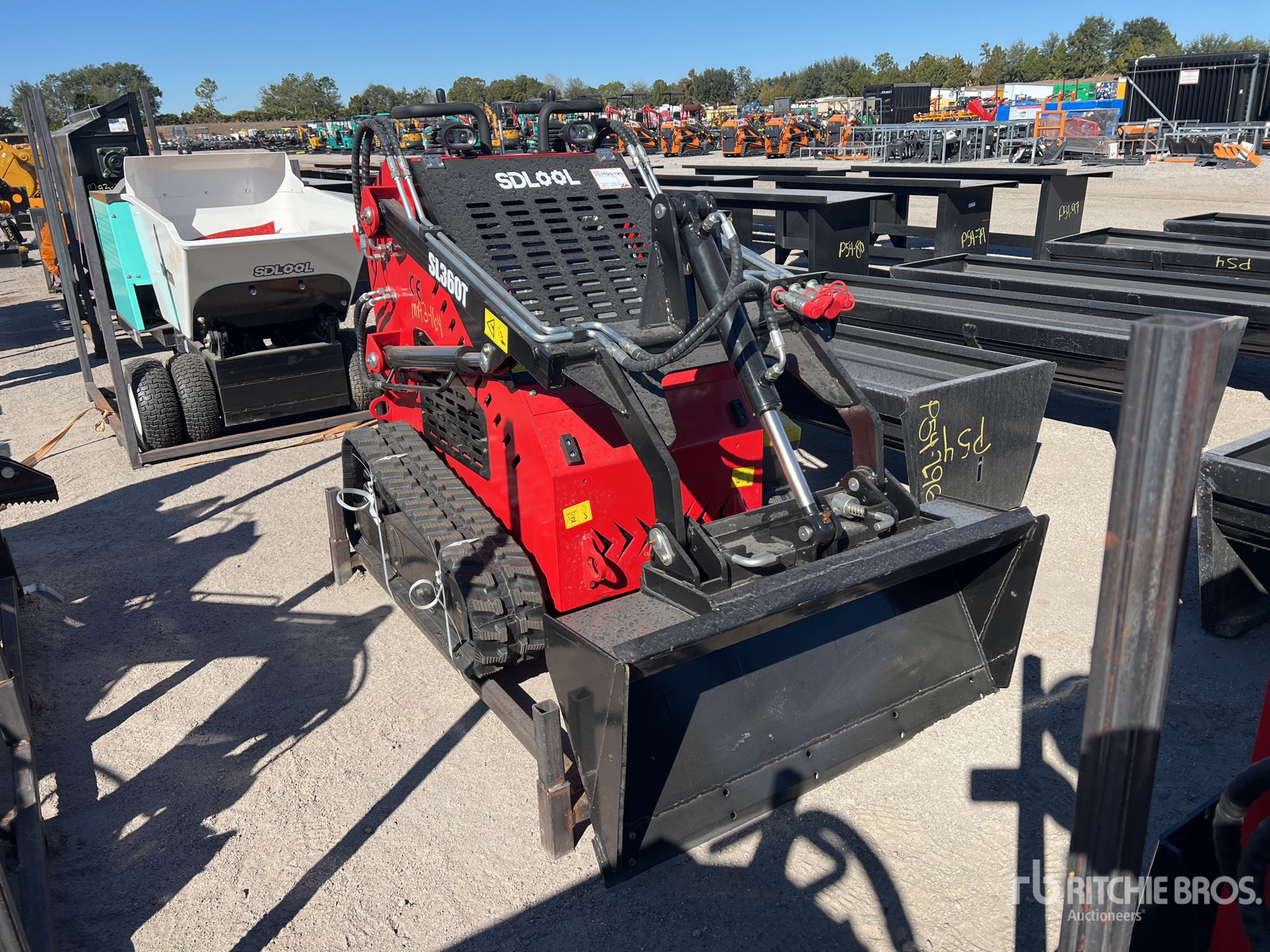 Aspect général with Image, coin avant droit