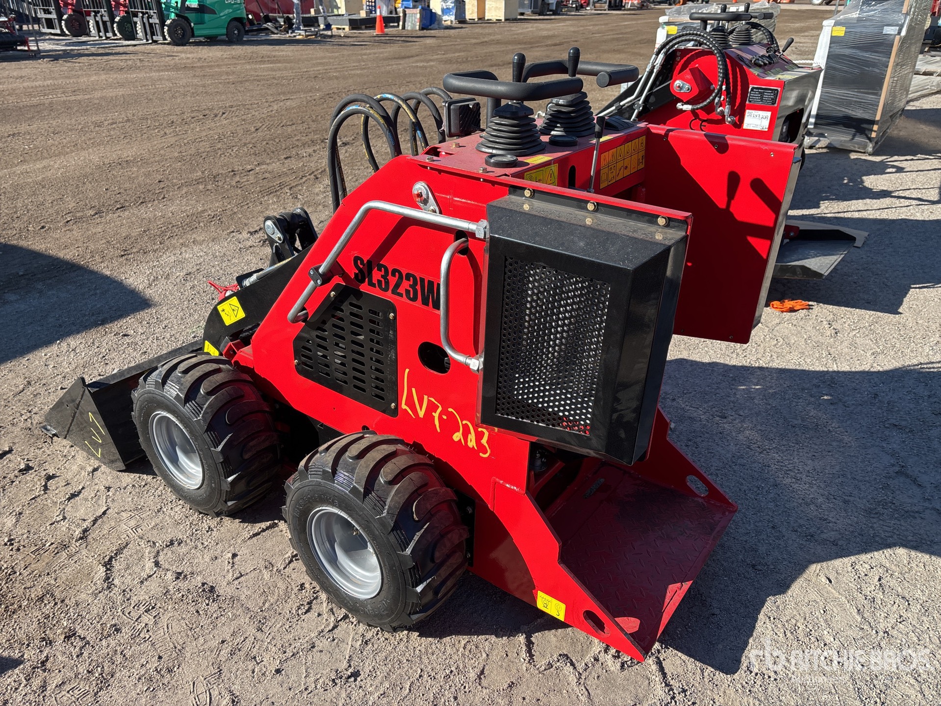 General Appearance with Picture, Left Rear Corner