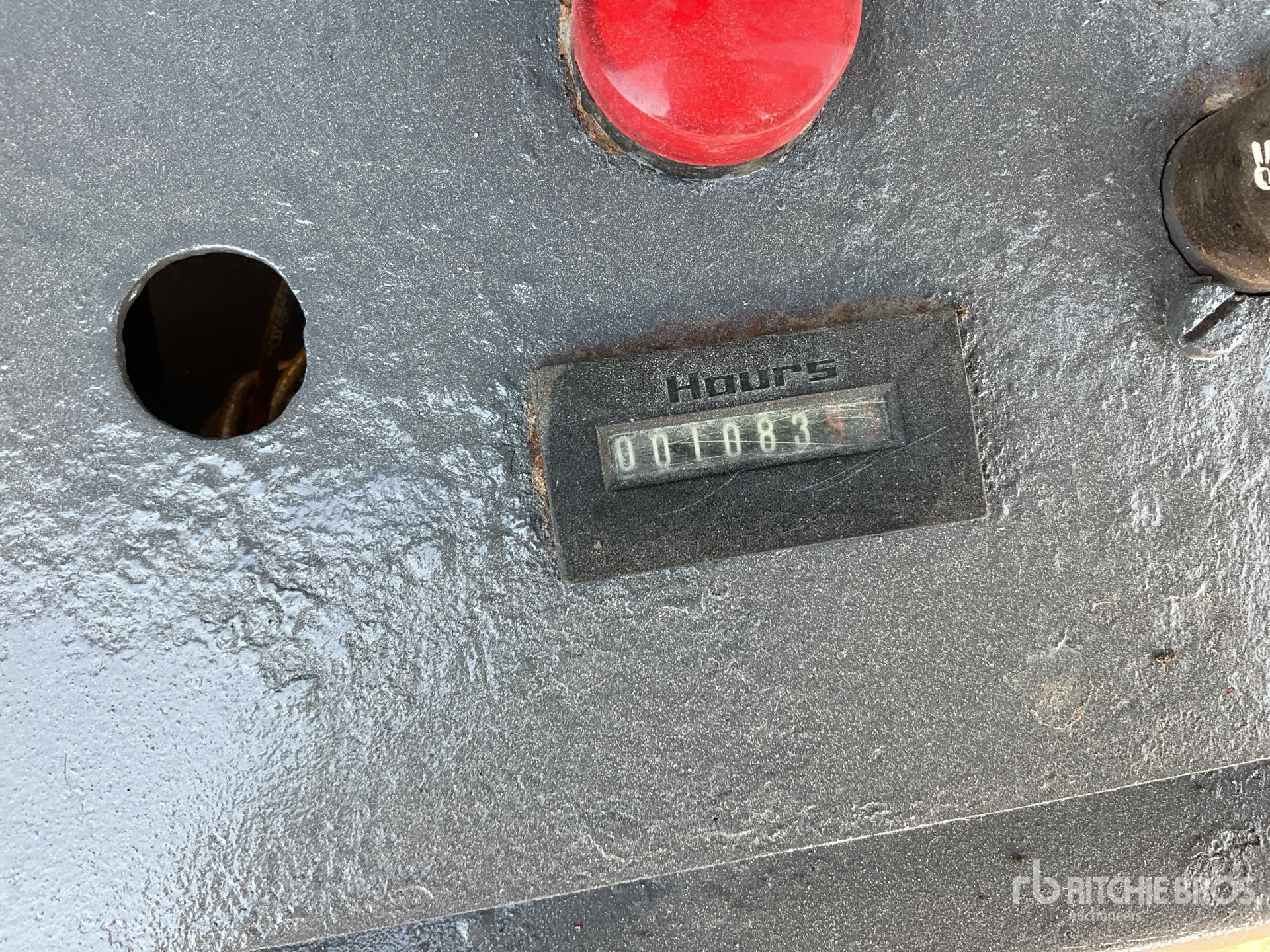 General Appearance with Hour Meter / Odometer