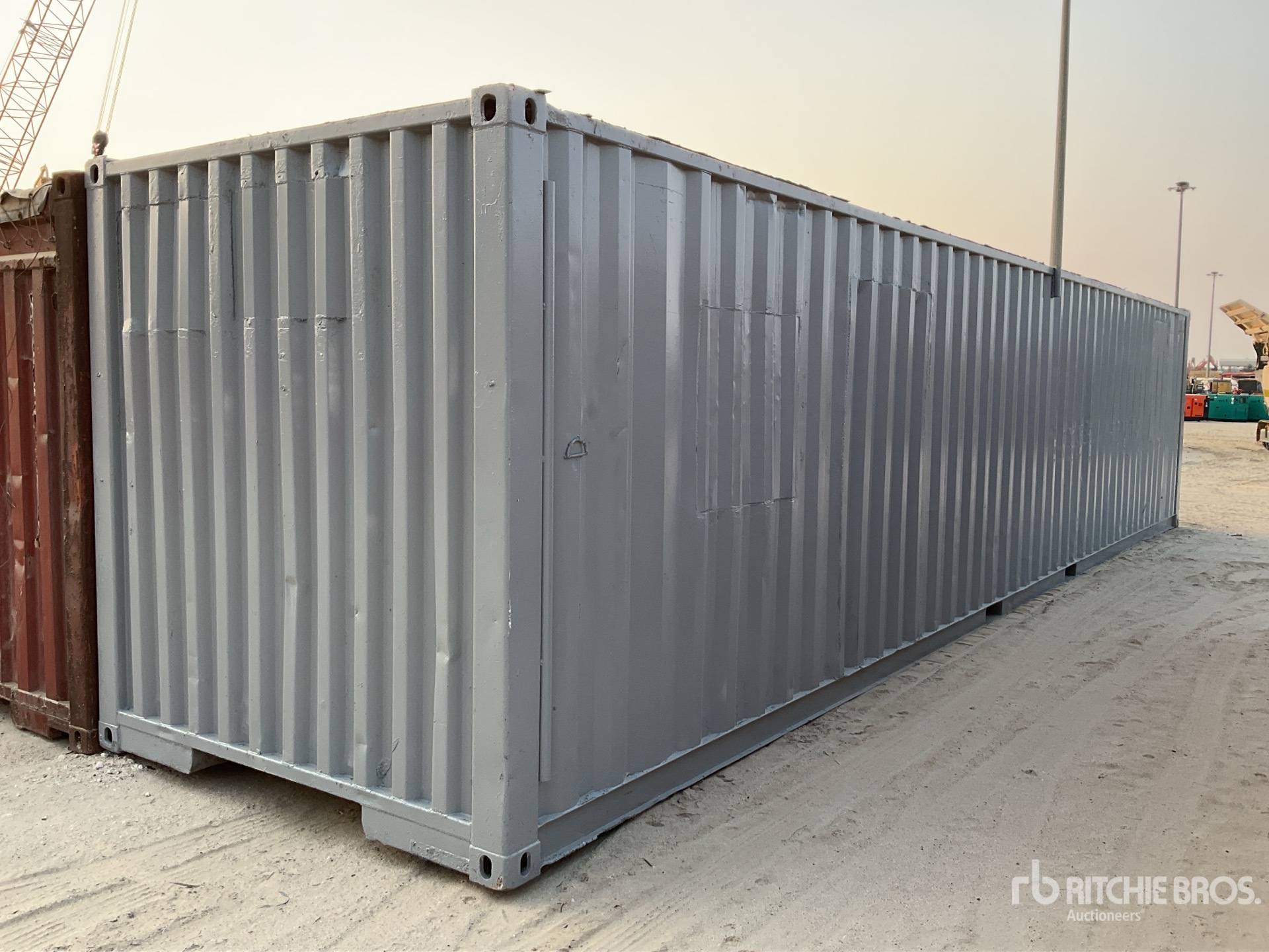 General Appearance with Foto, angolo anteriore sinistro