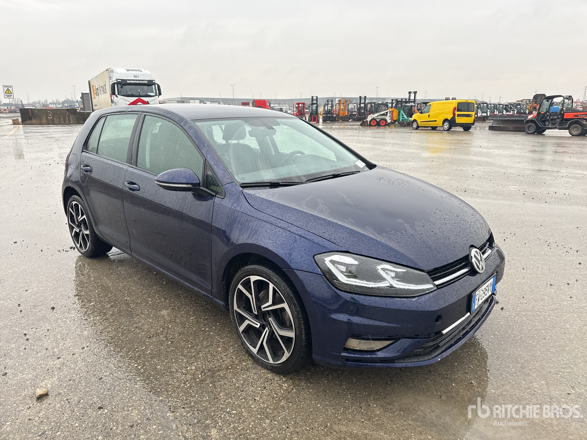 General Appearance with Picture, Right Front Corner