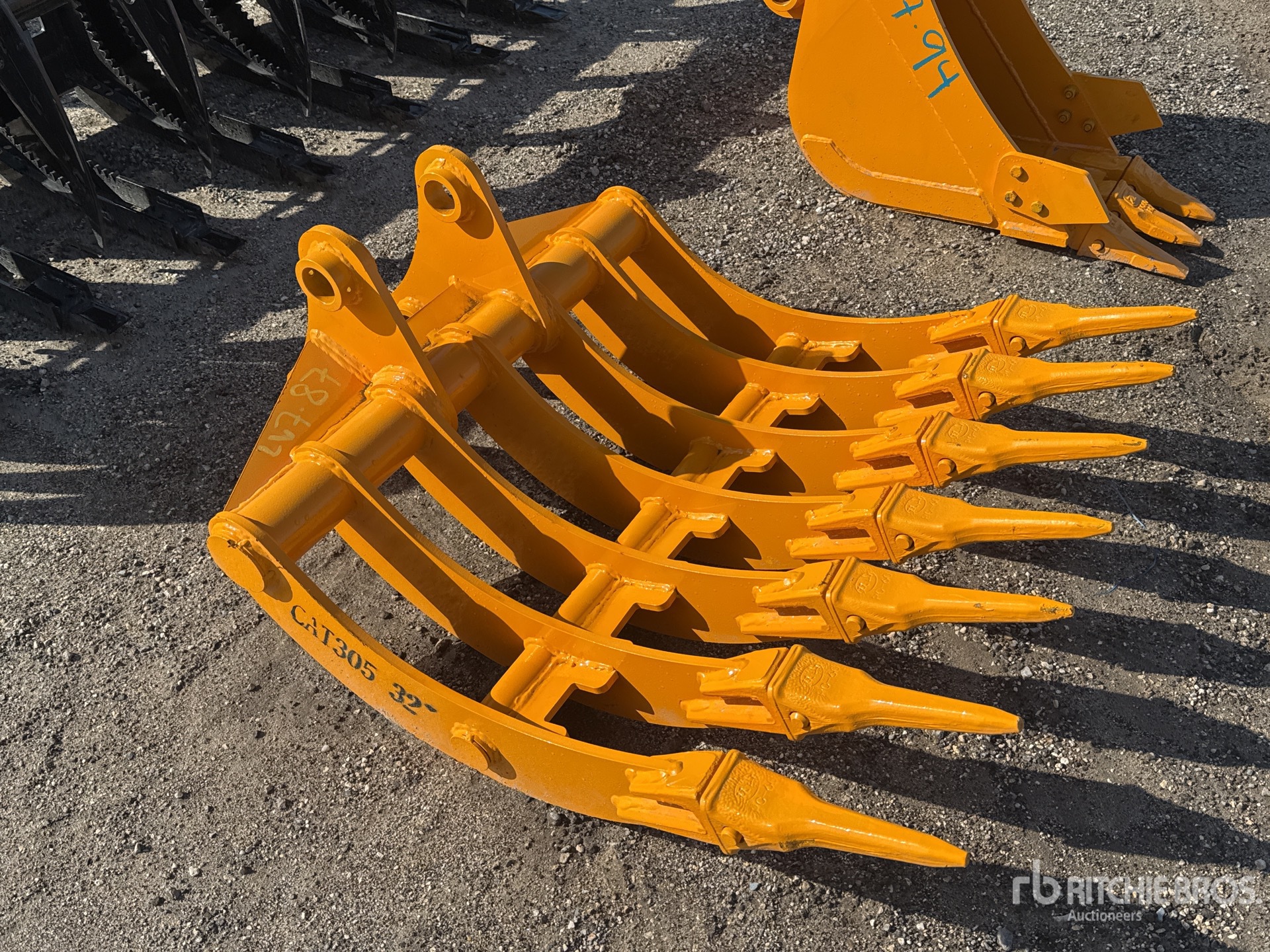 General Appearance with Image, coin avant droit