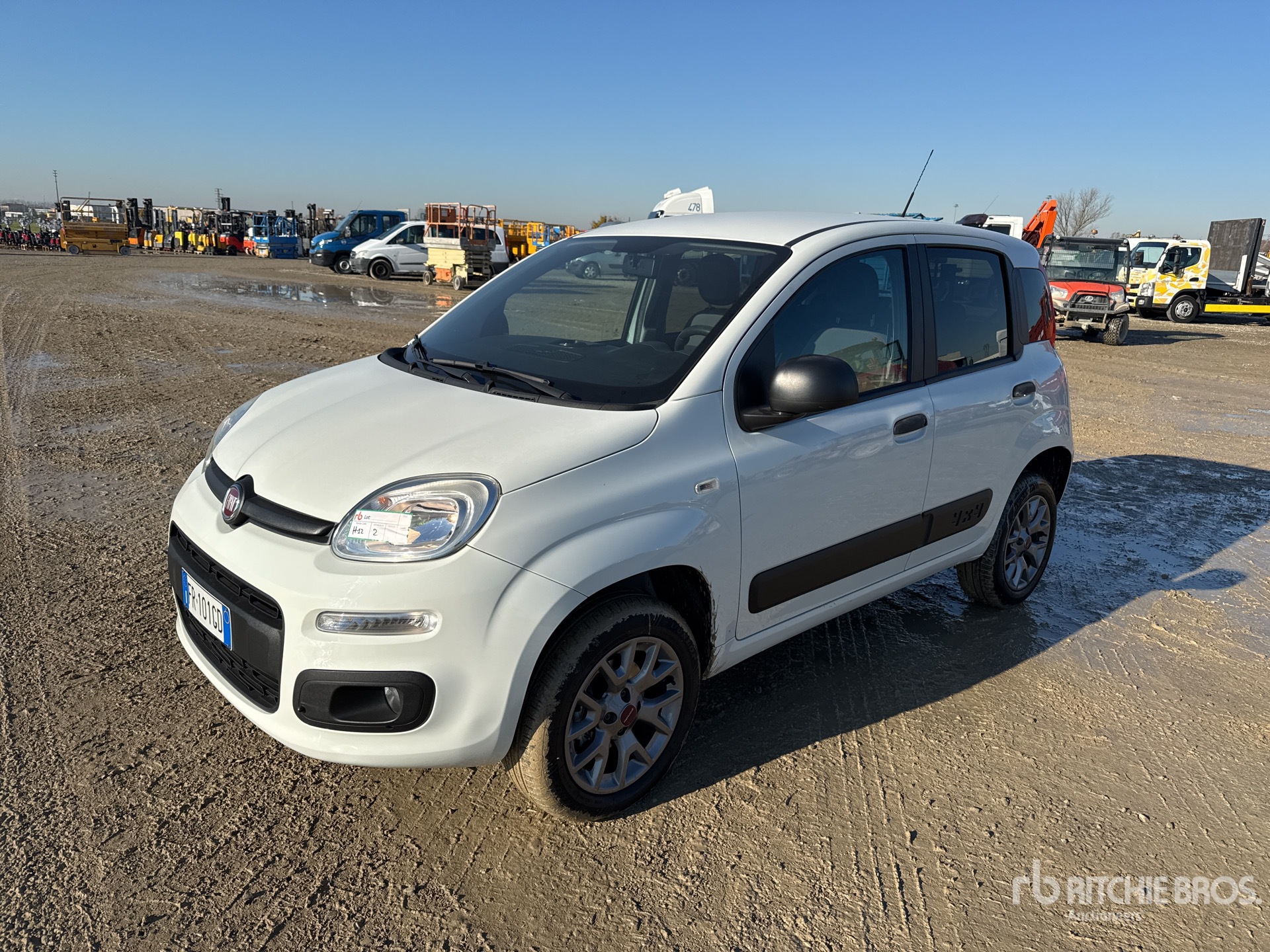 General Appearance with Picture, Left Front Corner