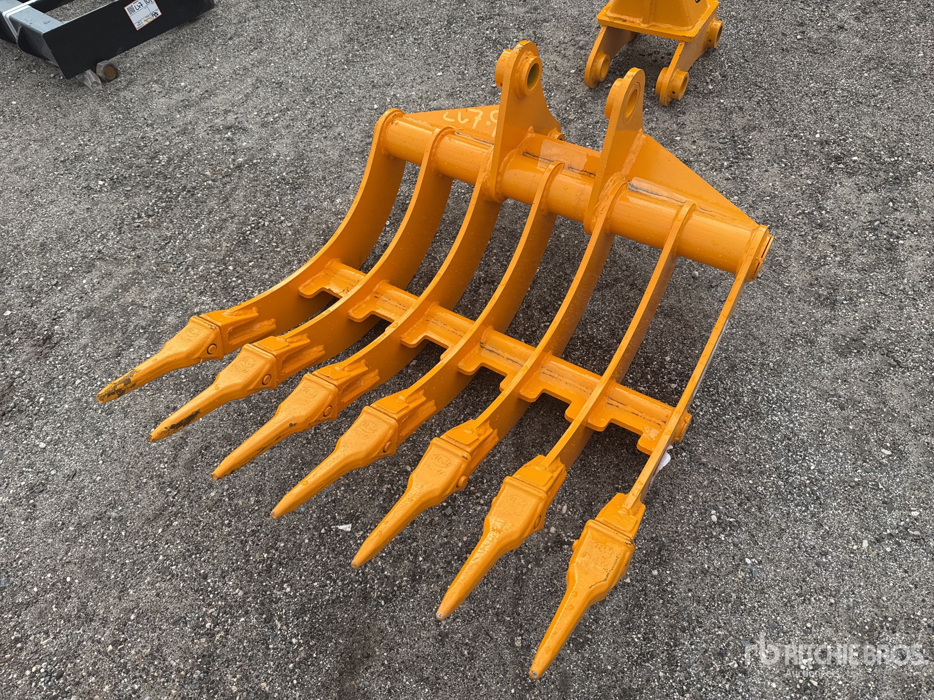 General Appearance with Image, coin avant gauche