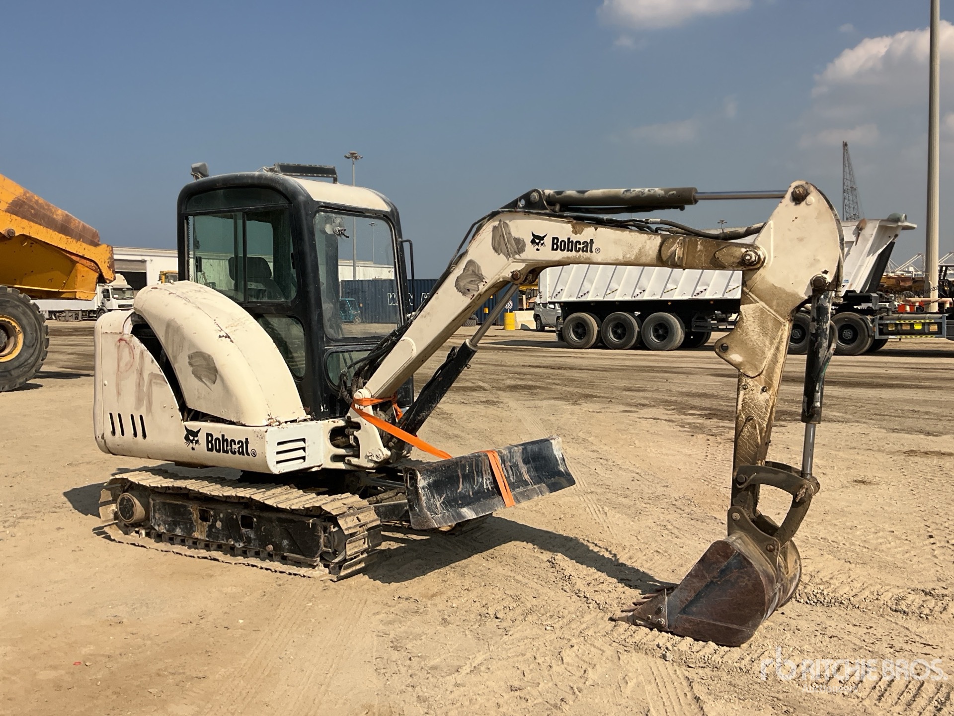 General Appearance with Imagen: esquina delantera derecha