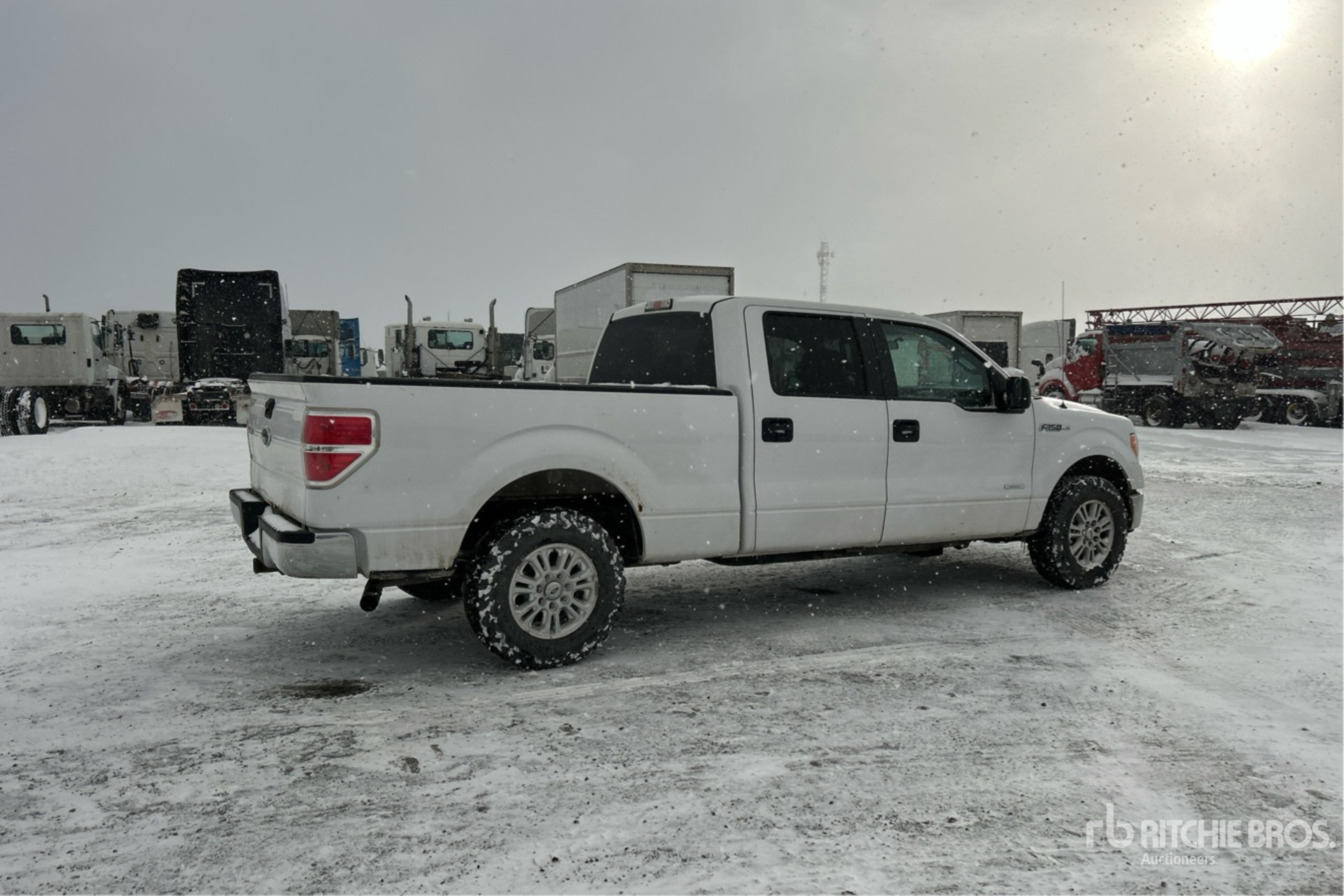 General Appearance with Imagen: esquina trasera derecha