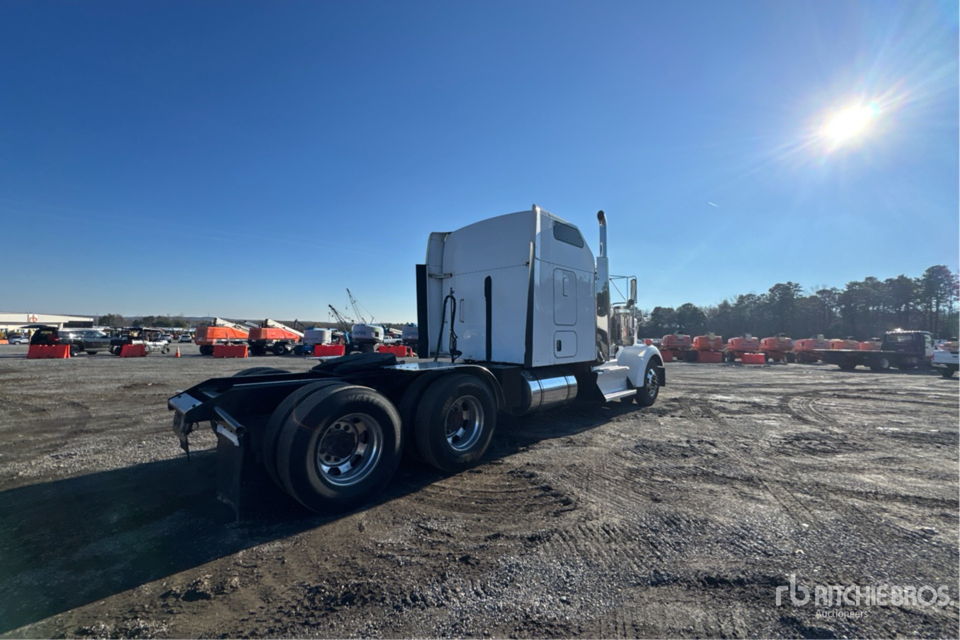 General Appearance with Imagen: esquina trasera derecha