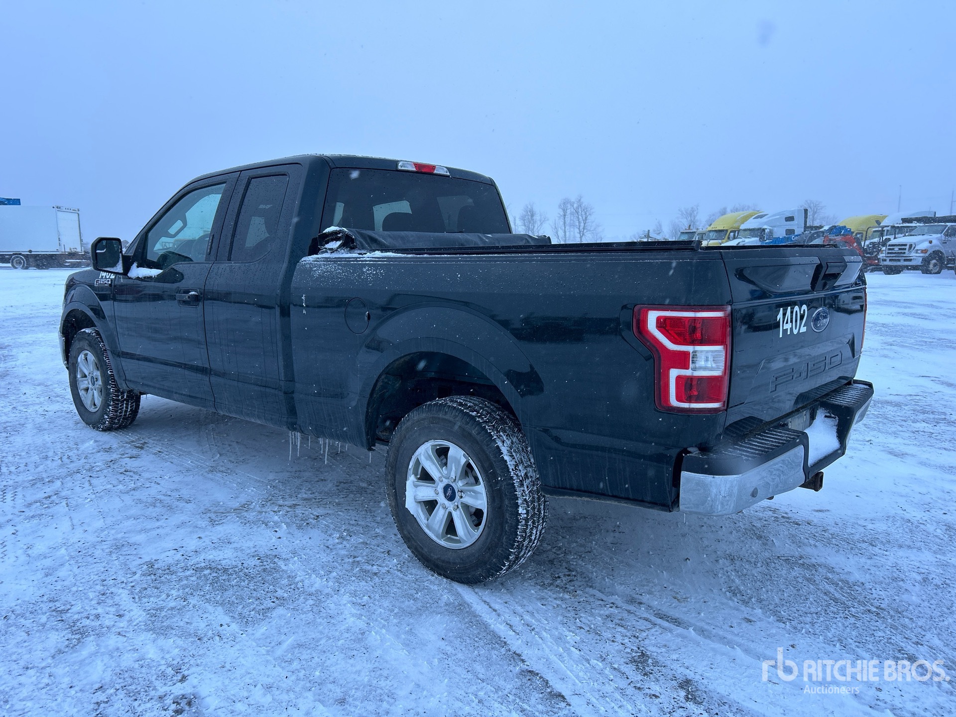 Aspect général with Image, coin arrière gauche