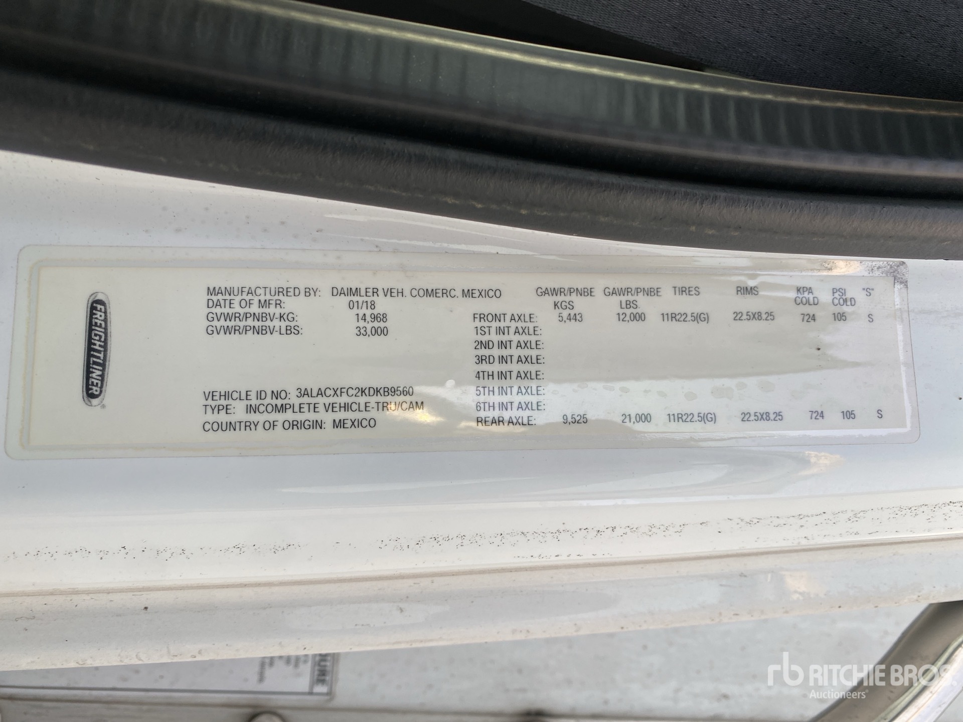 General Appearance with Serial Number / VIN