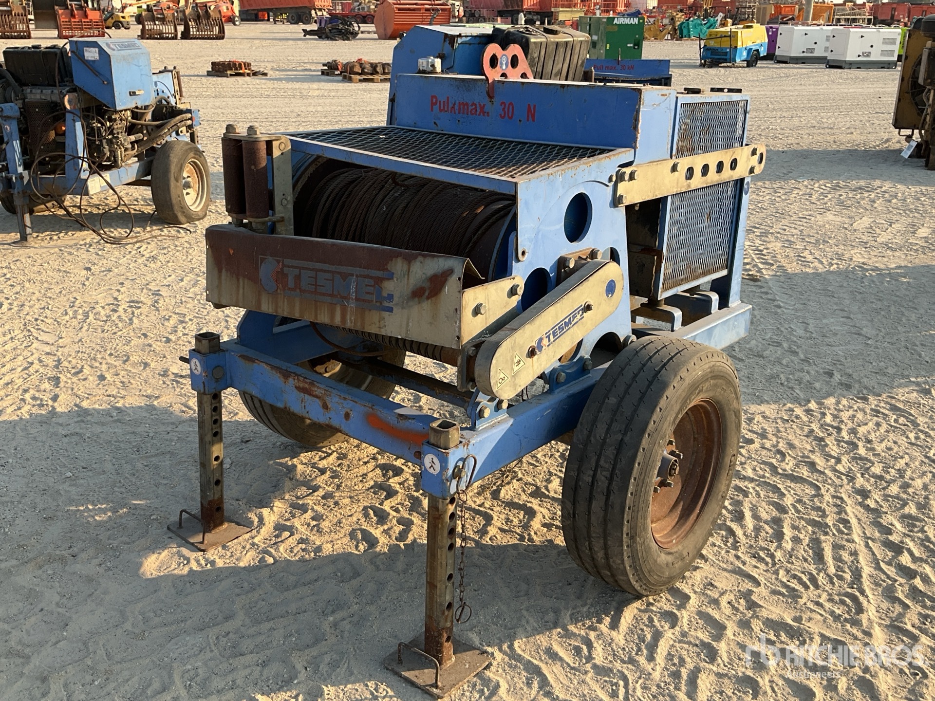 General Appearance with Foto, angolo anteriore sinistro