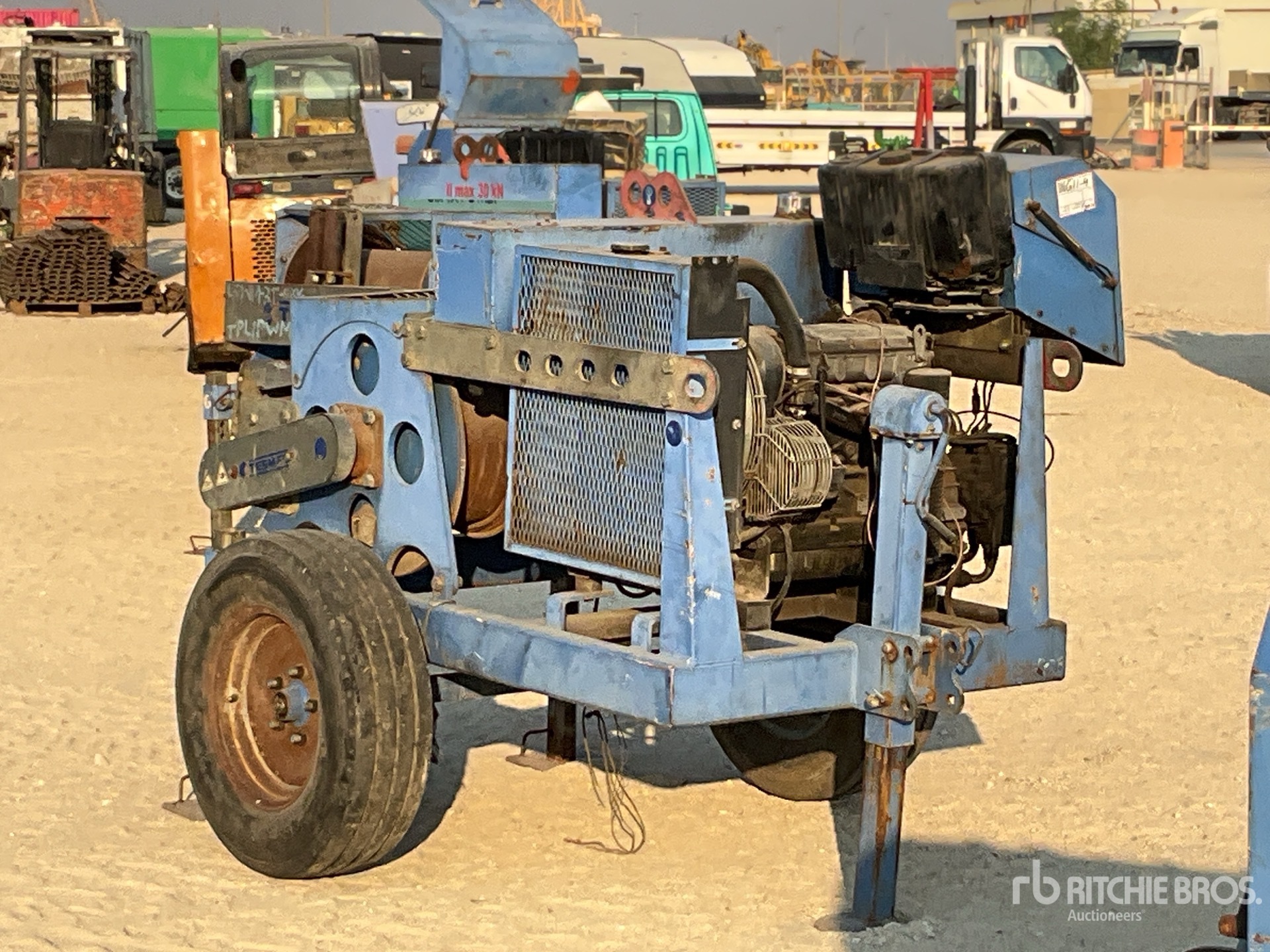 General Appearance with Foto, angolo anteriore destro