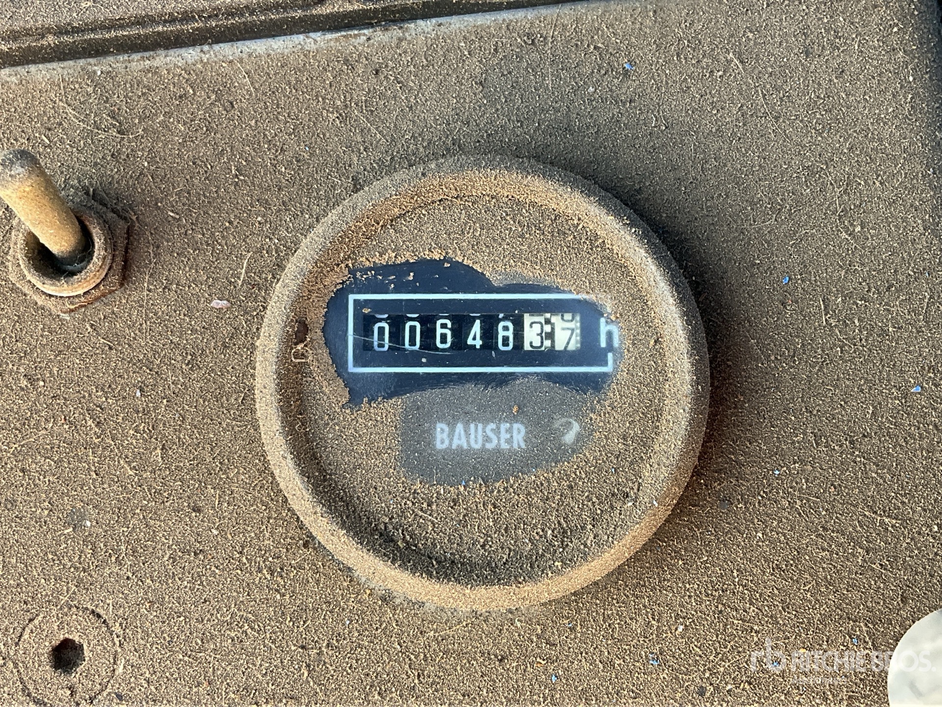 General Appearance with Hour Meter / Odometer