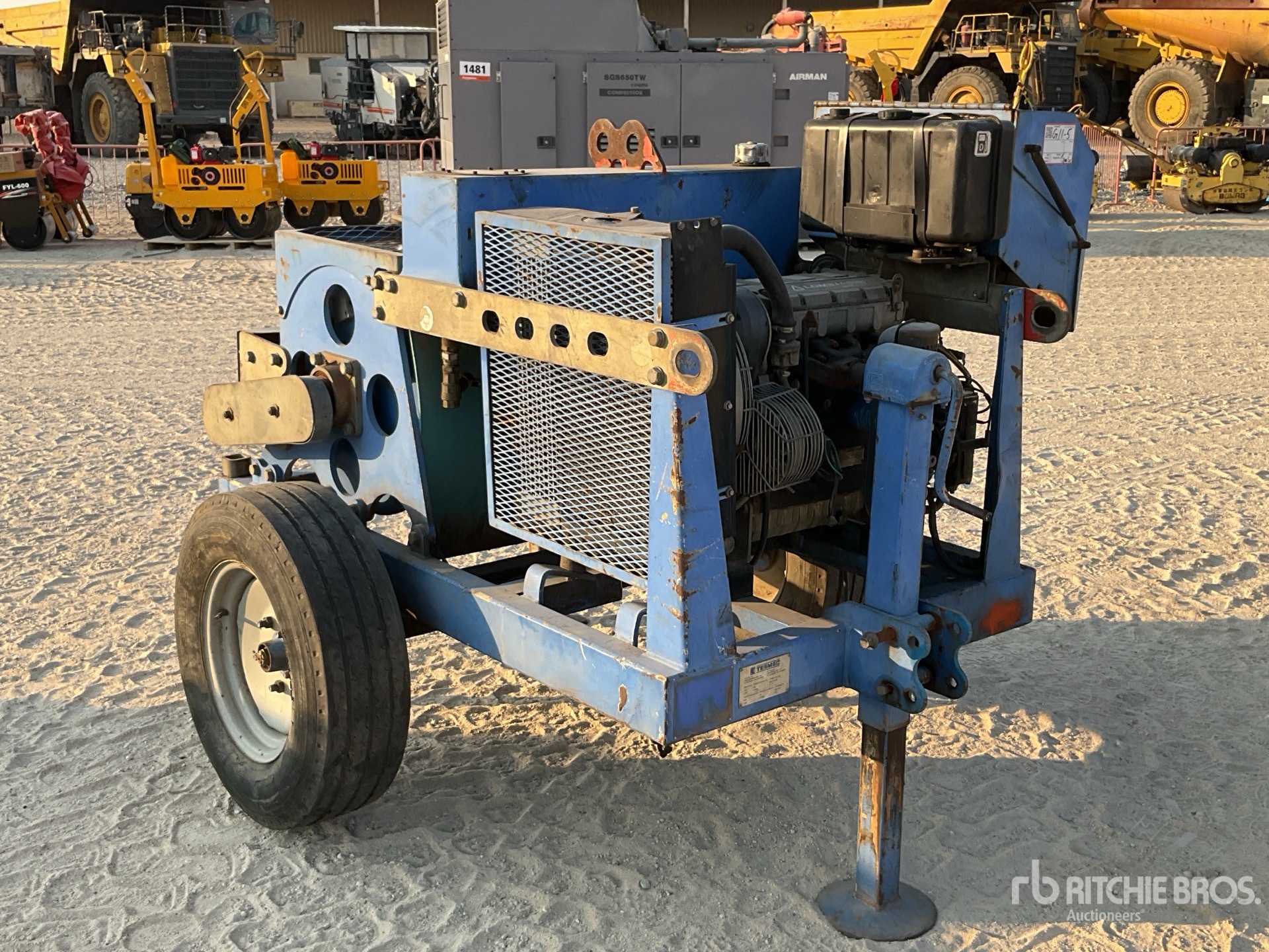 General Appearance with Foto, angolo anteriore destro