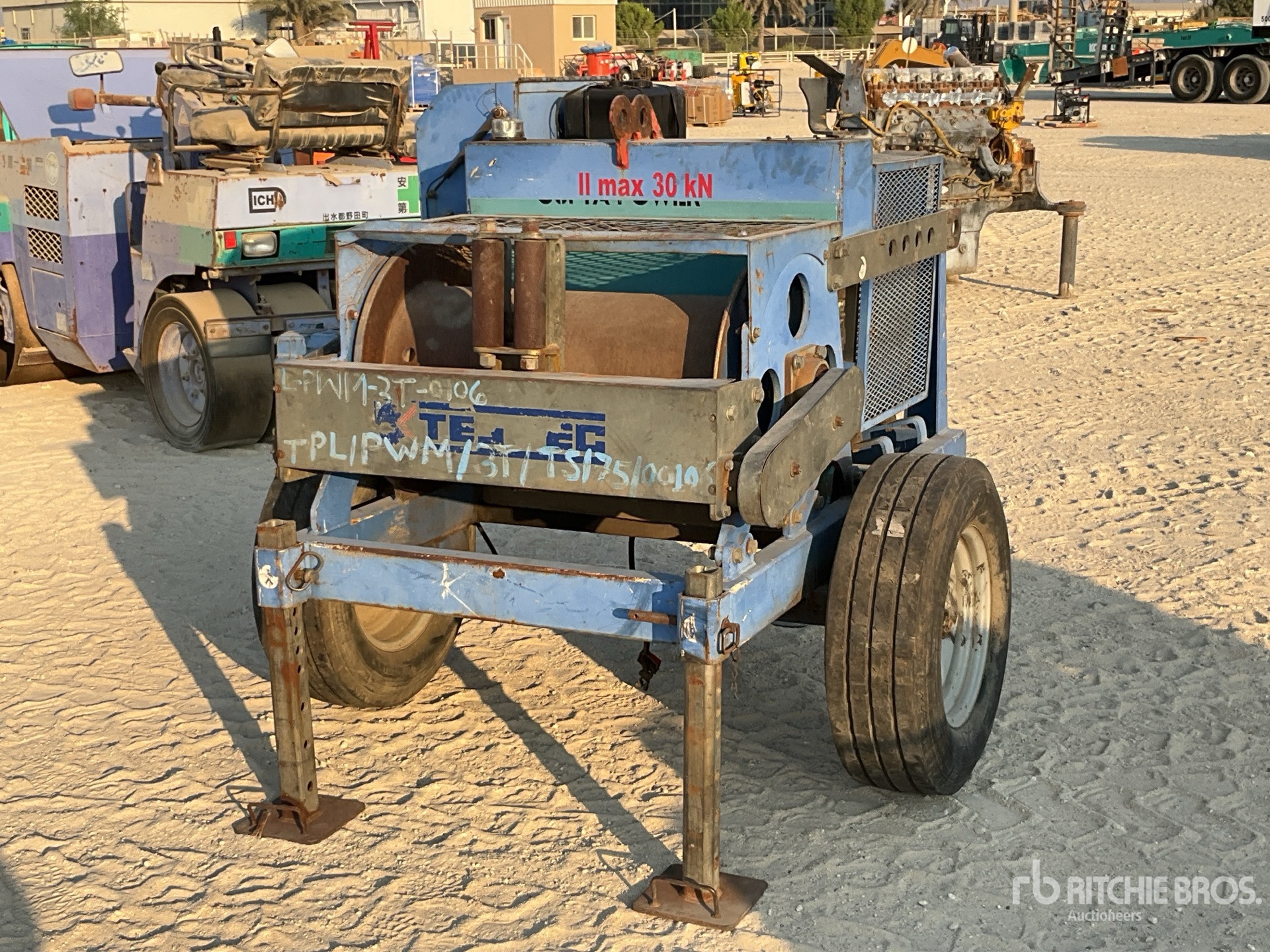 General Appearance with Foto, angolo anteriore sinistro