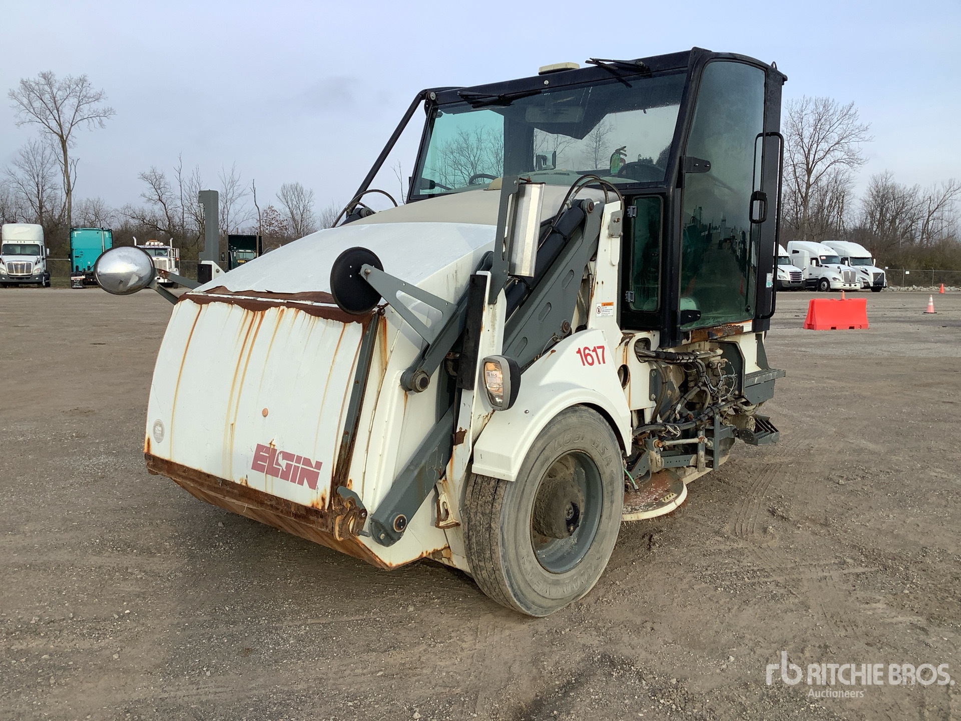 General Appearance with Picture, Left Front Corner