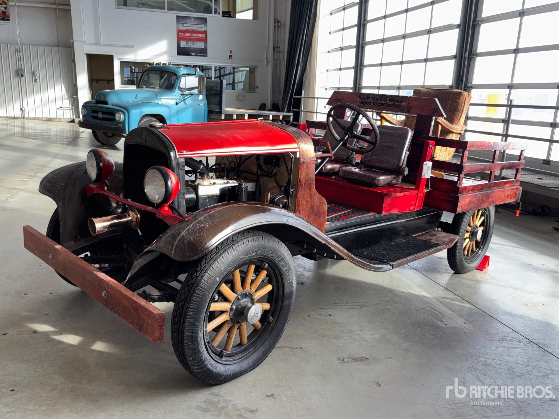 General Appearance with Picture, Left Front Corner