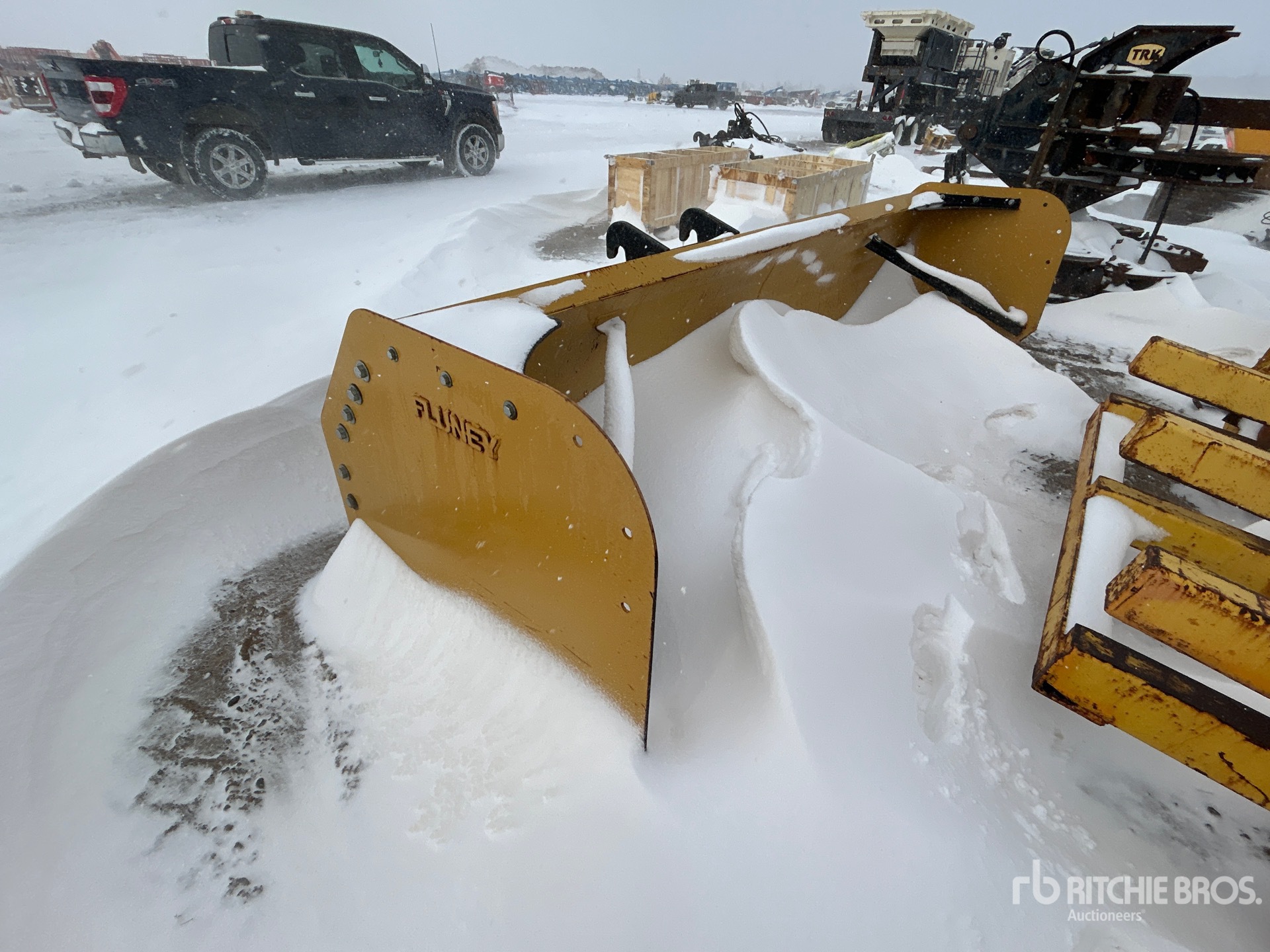 General Appearance with Image, coin avant droit