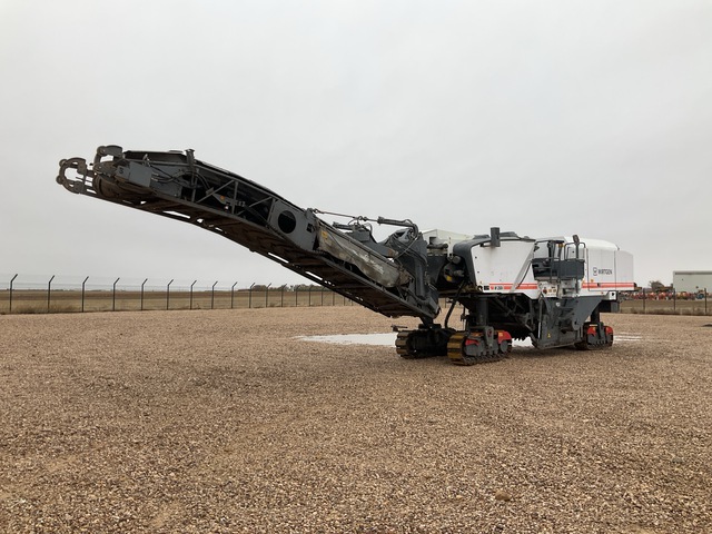 2011 Wirtgen W250 Tracked Cold Planer