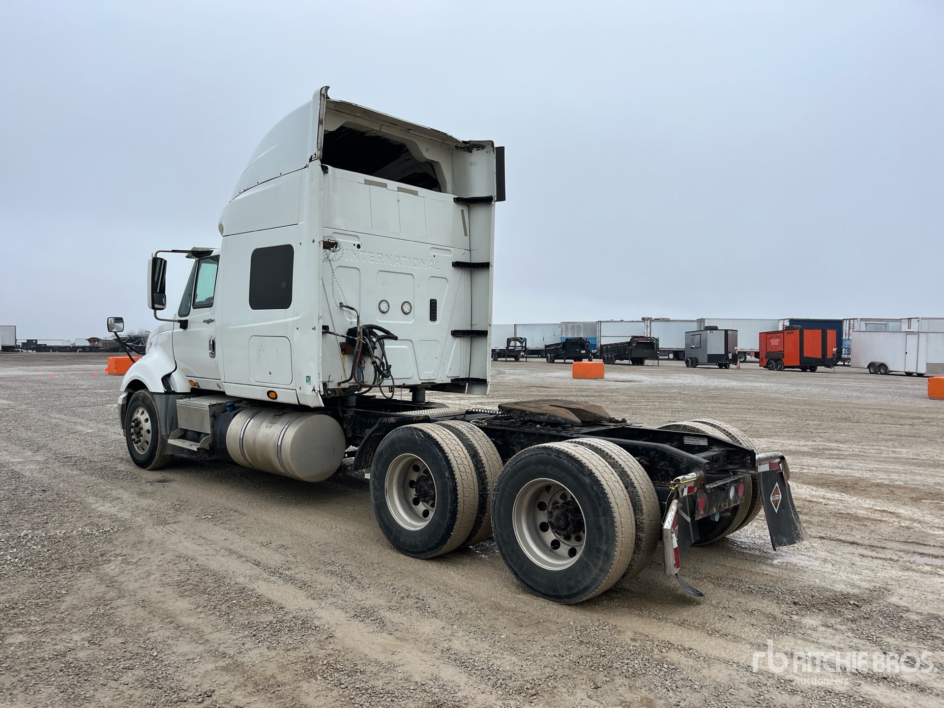 General Appearance with Imagen: esquina trasera izquierda