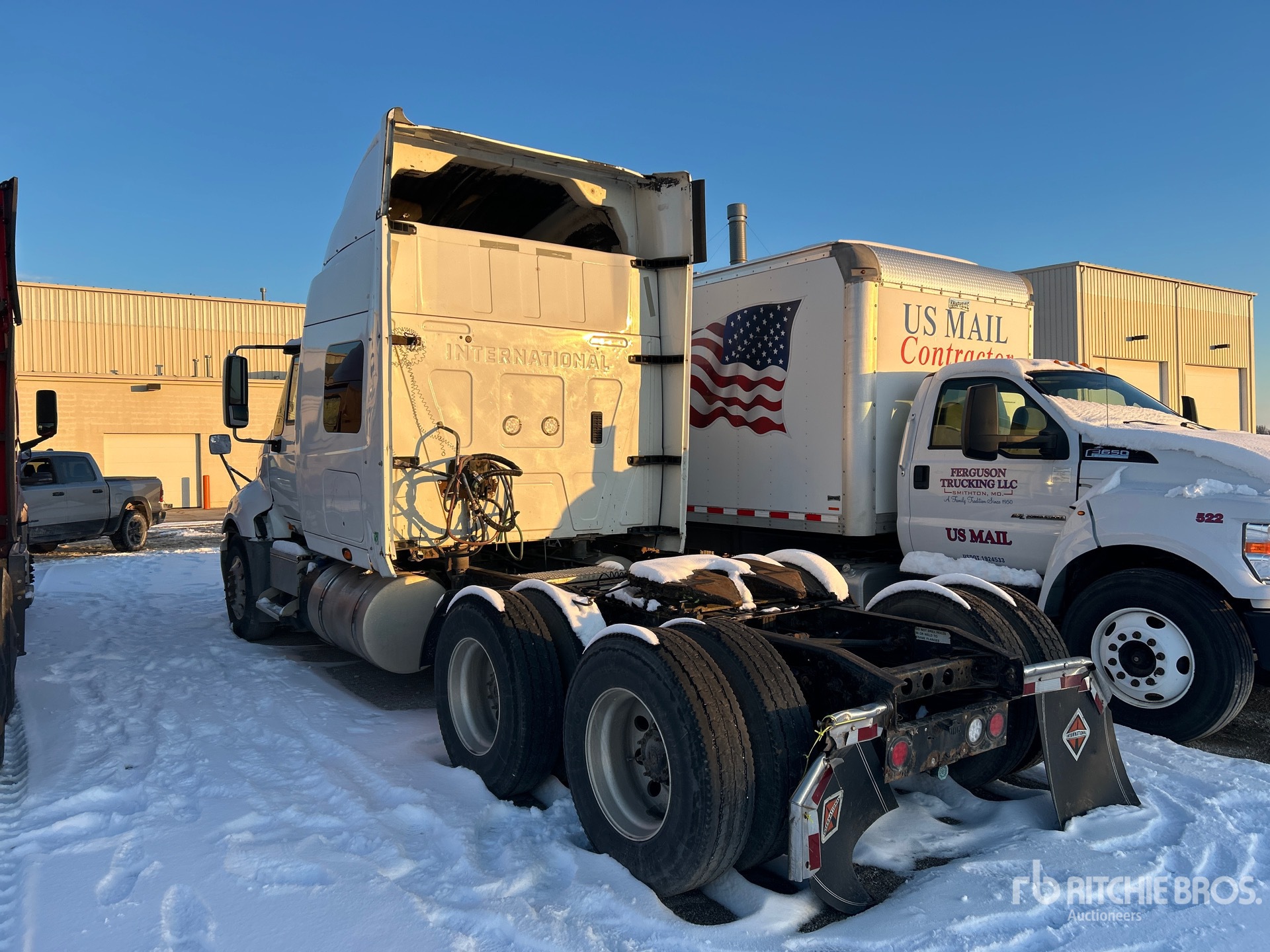 Aspect général with Image, coin arrière gauche