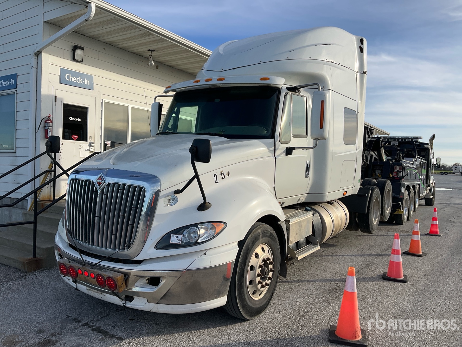 General Appearance with Featured Photo