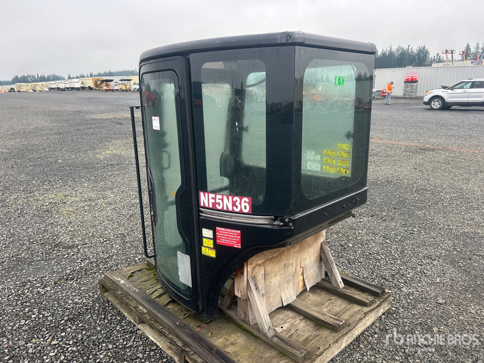 General Appearance with Picture, Left Rear Corner