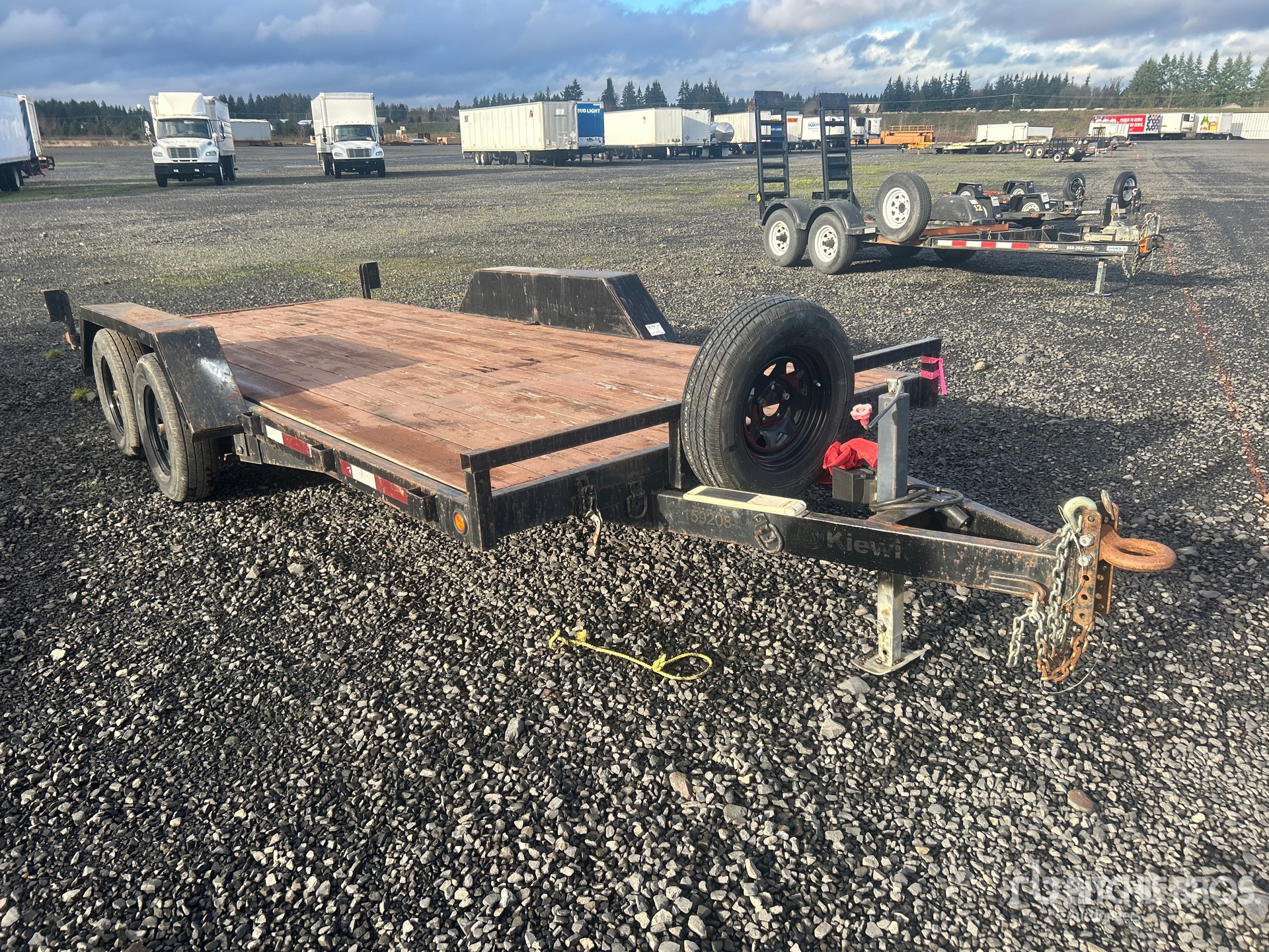 Aspect général with Image, coin avant droit