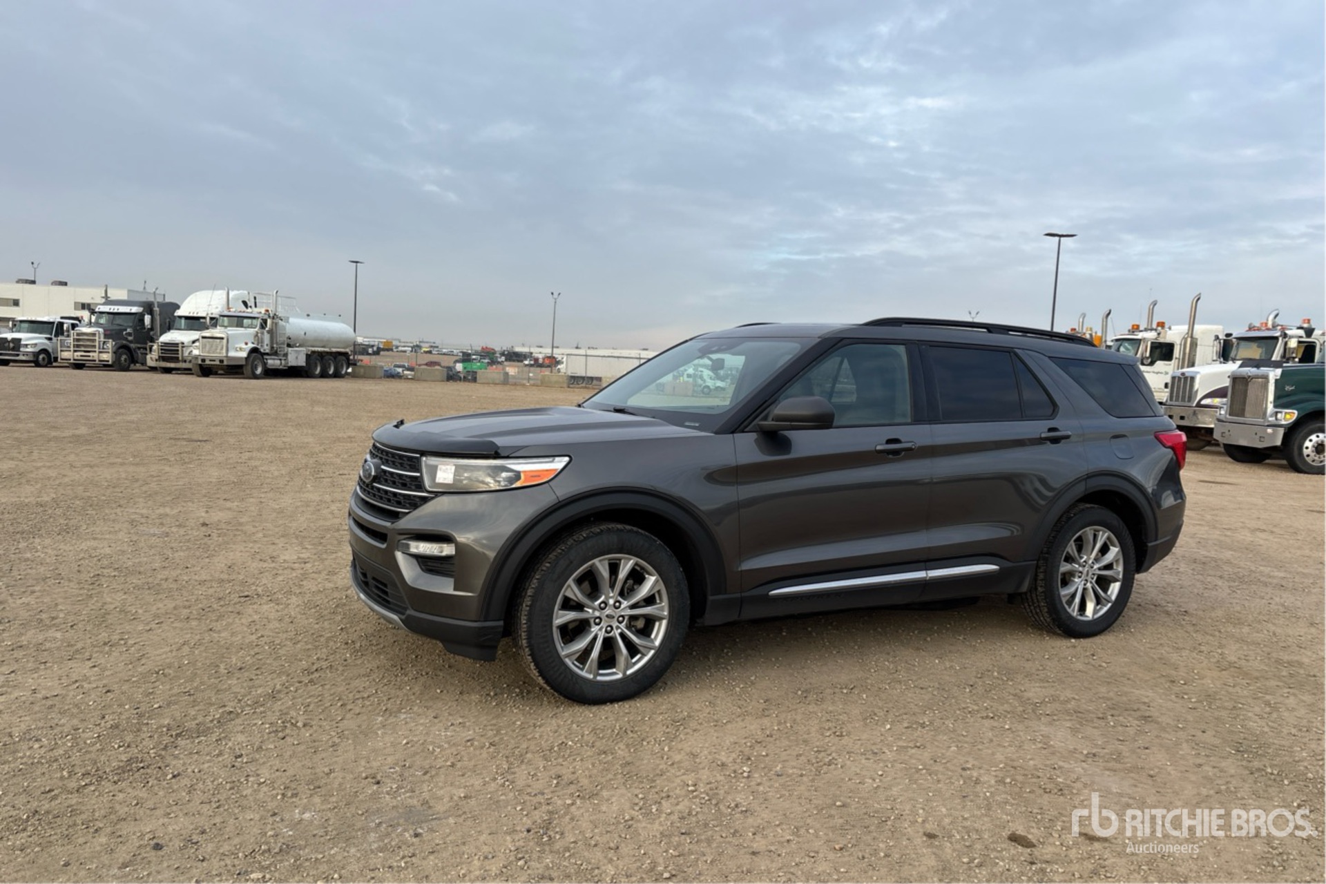 General Appearance with Picture, Left Front Corner