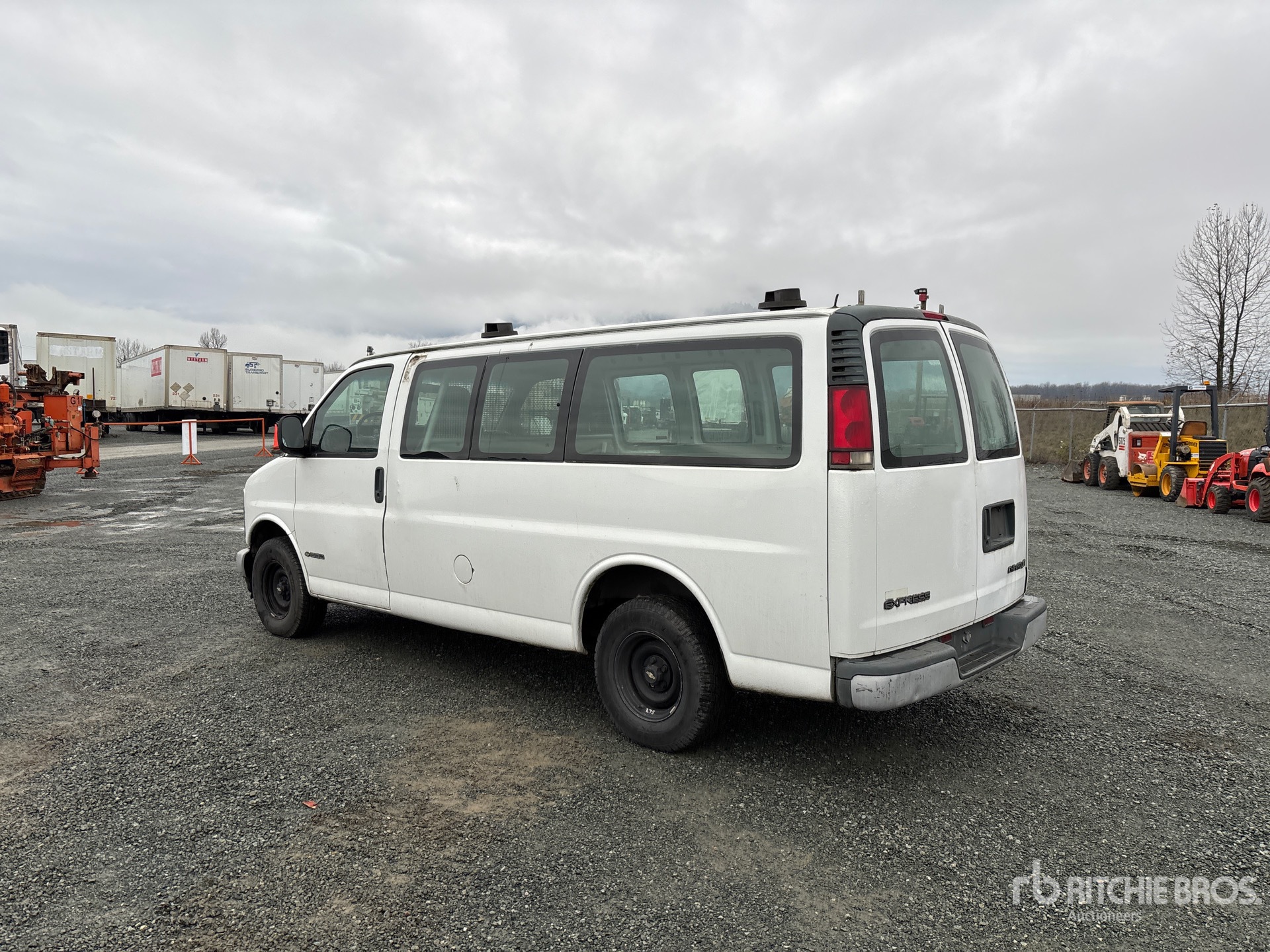 General Appearance with Picture, Left Rear Corner