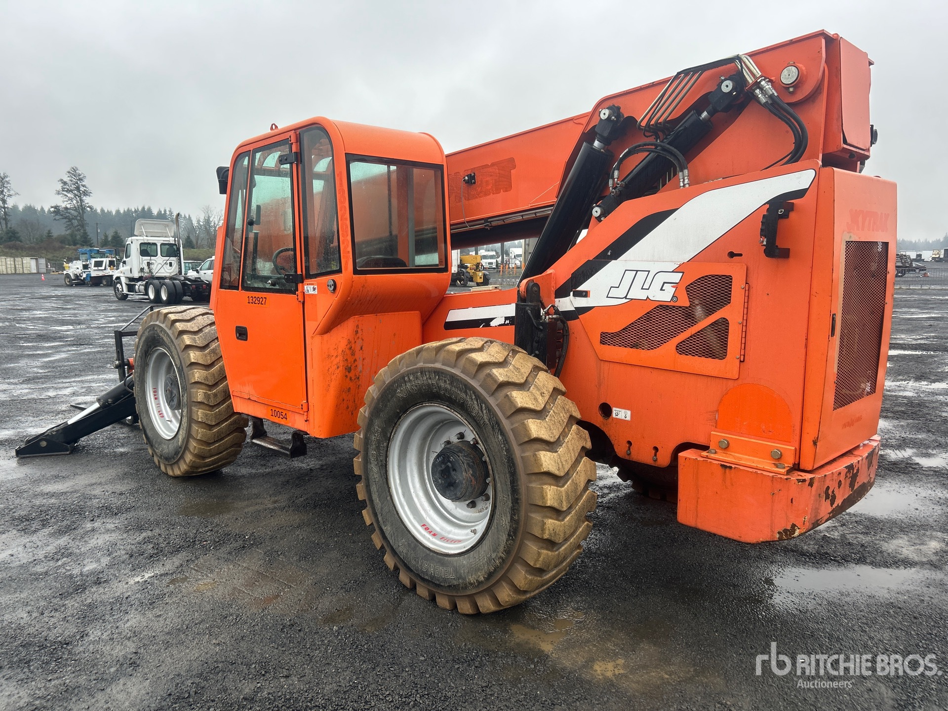 General Appearance with Picture, Left Rear Corner