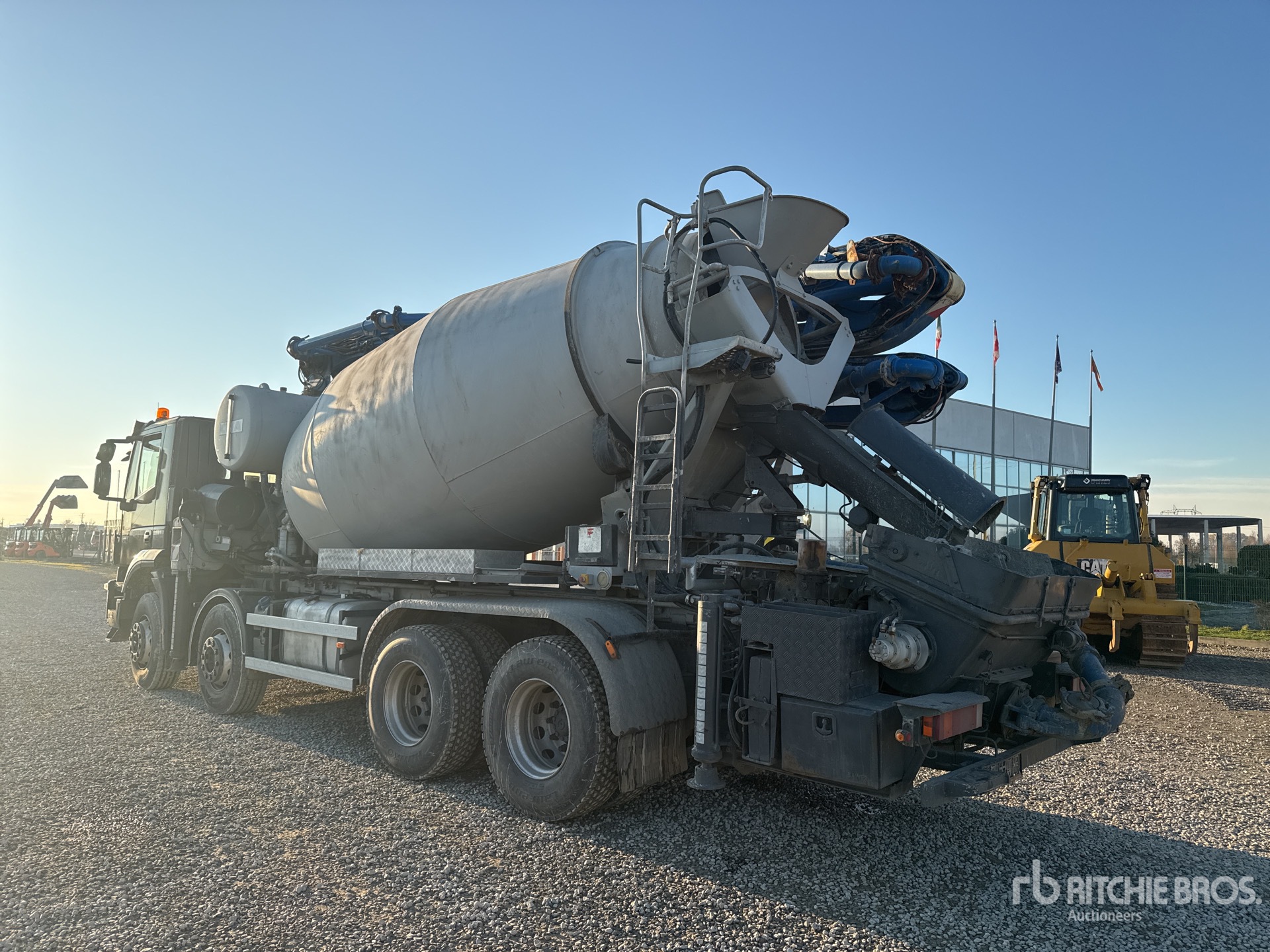 General Appearance with Imagen: esquina trasera izquierda