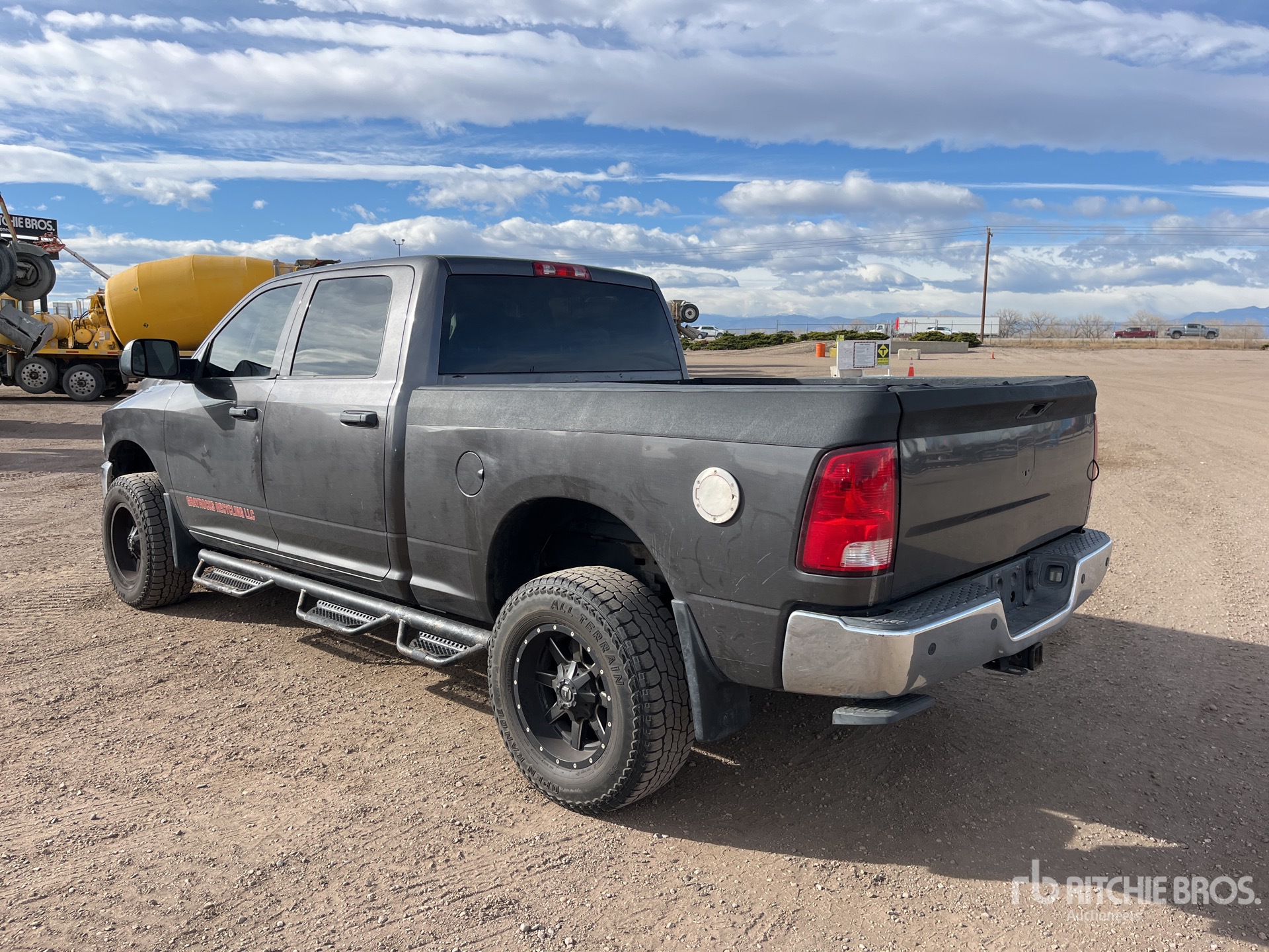 General Appearance with Picture, Left Rear Corner