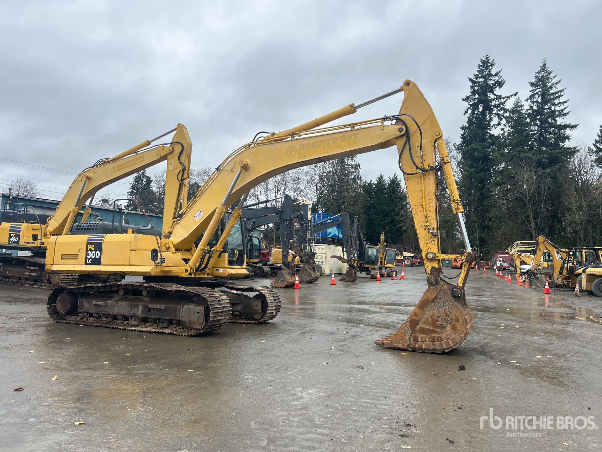 General Appearance with Picture, Right Front Corner