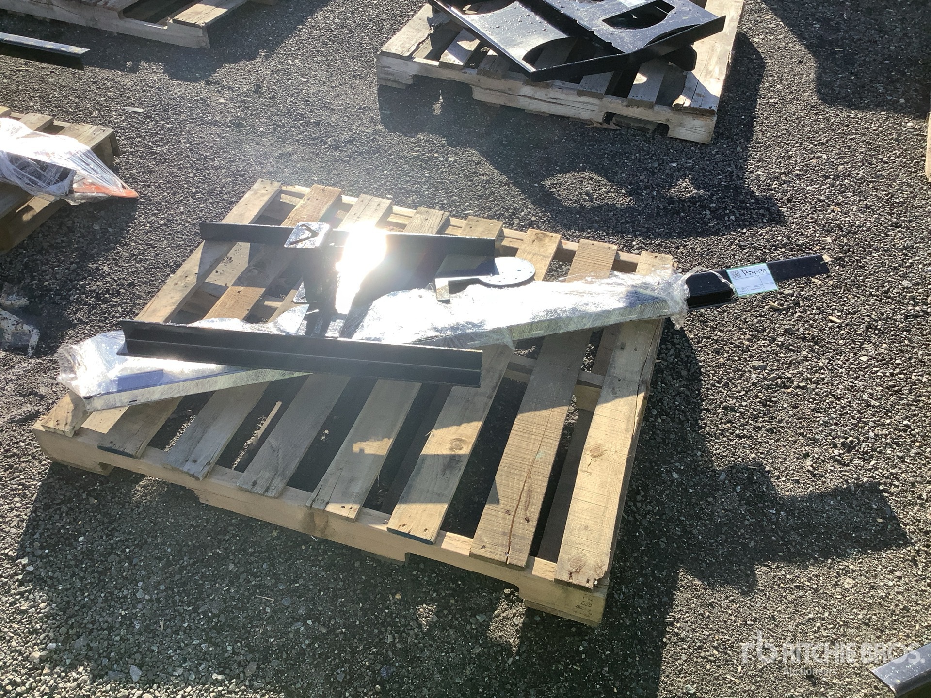 General Appearance with Featured Photo