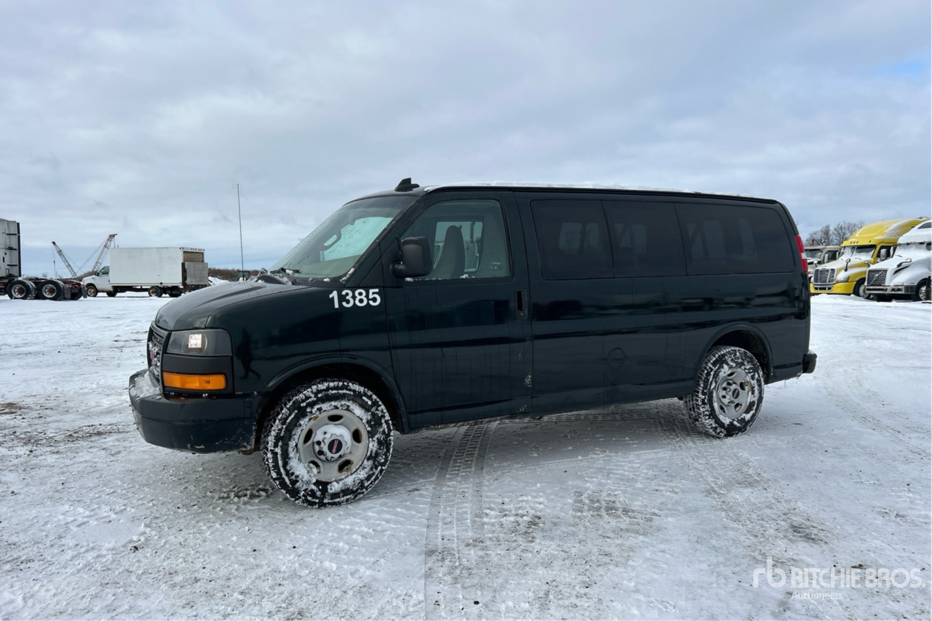 General Appearance with Picture, Left Front Corner