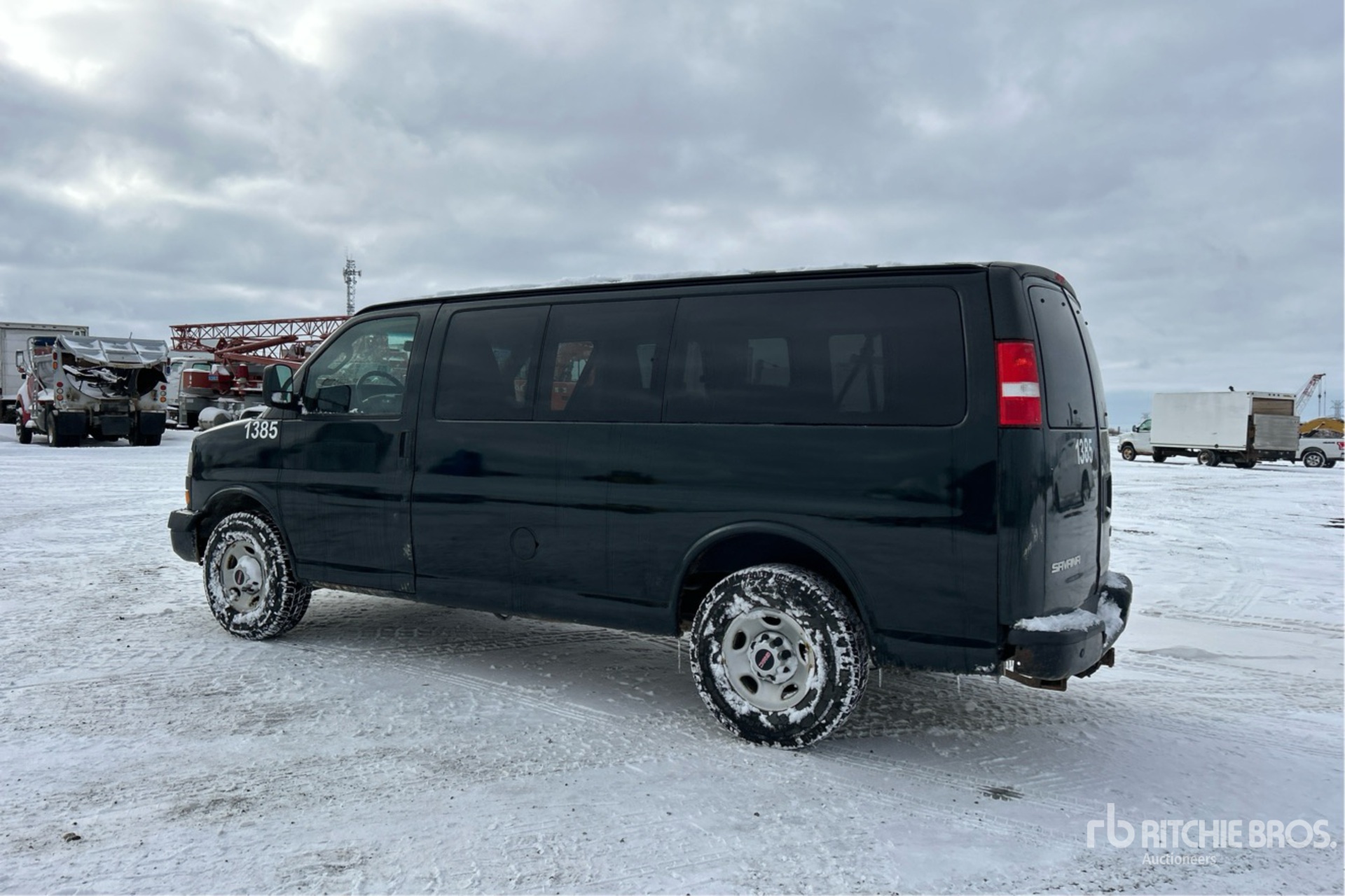 General Appearance with Picture, Left Rear Corner