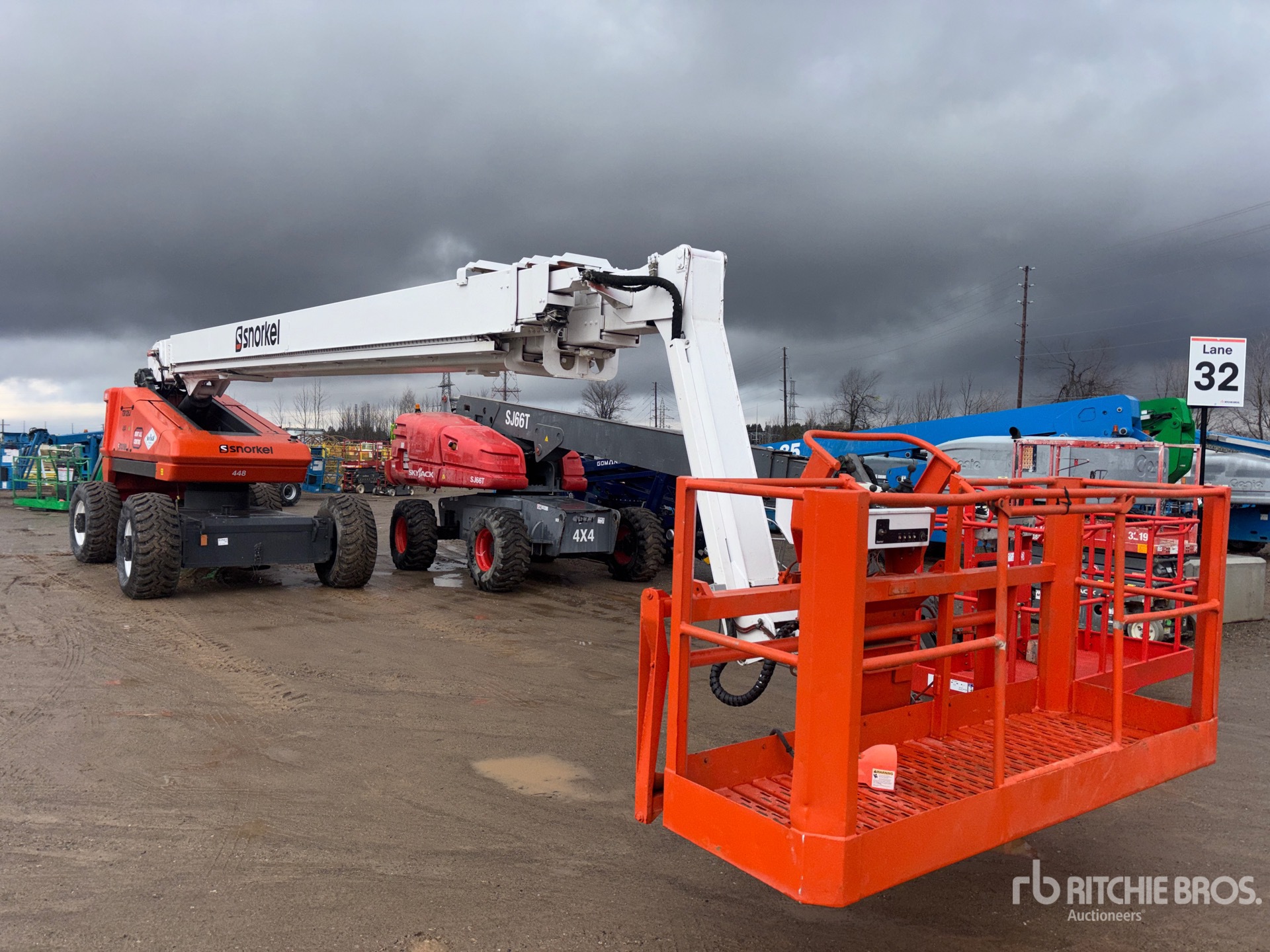 General Appearance with Picture, Right Front Corner