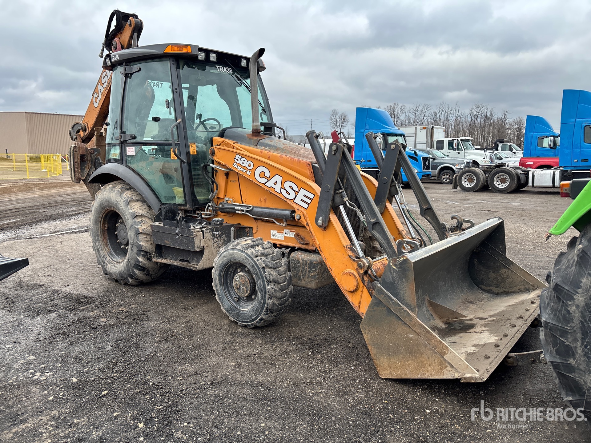 General Appearance with Picture, Right Front Corner