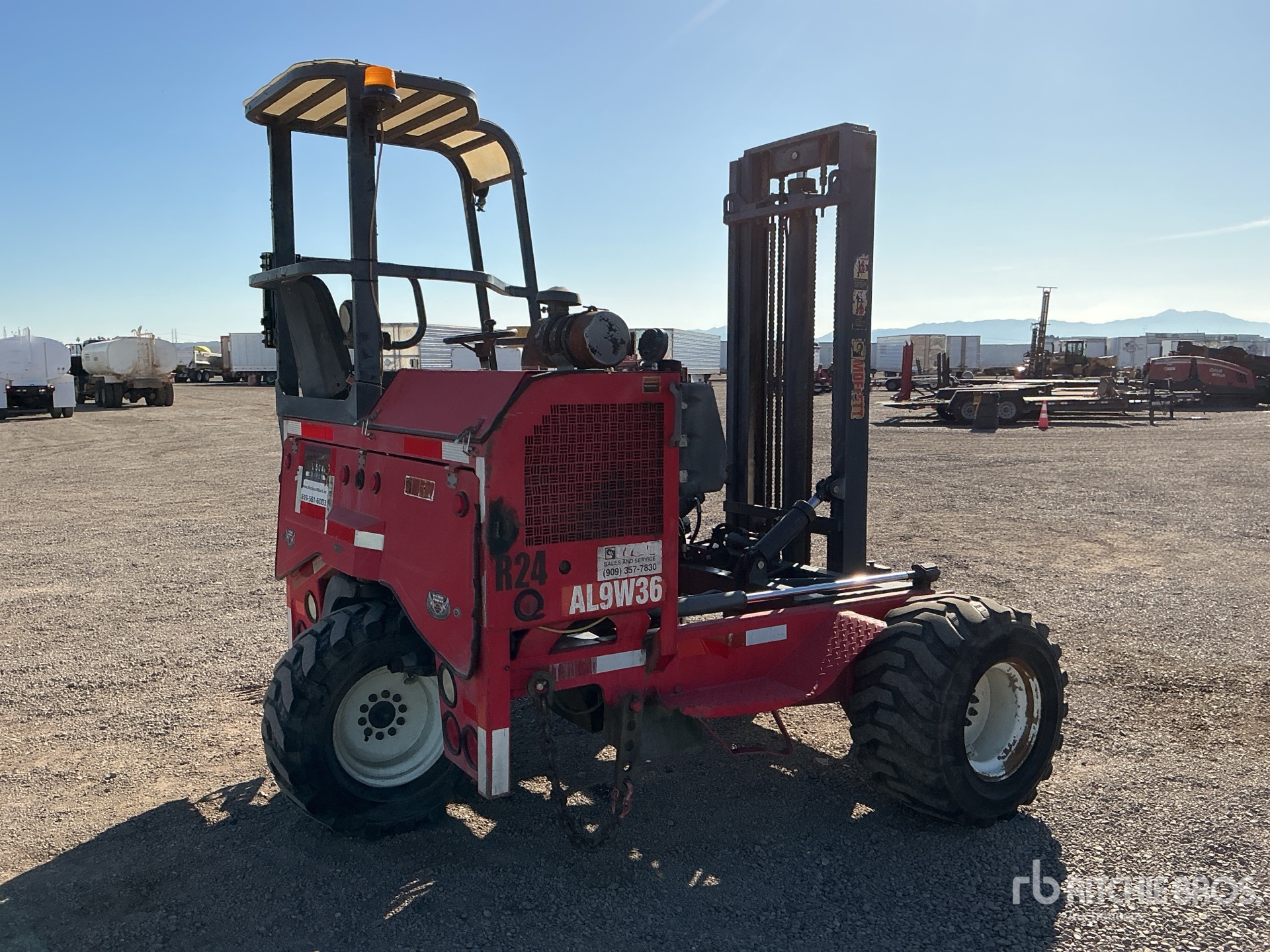 General Appearance with Picture, Right Rear Corner