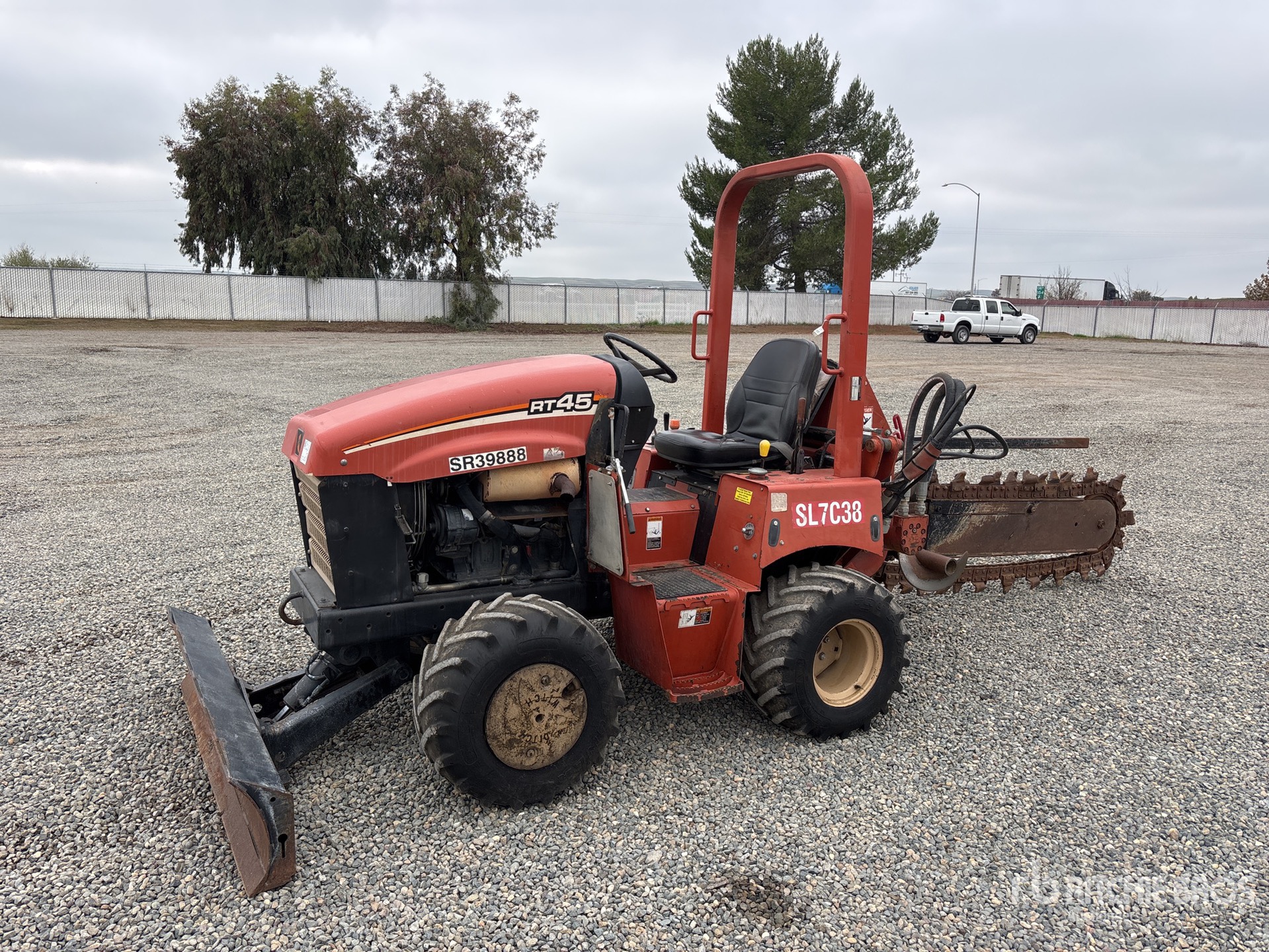 General Appearance with Featured Photo