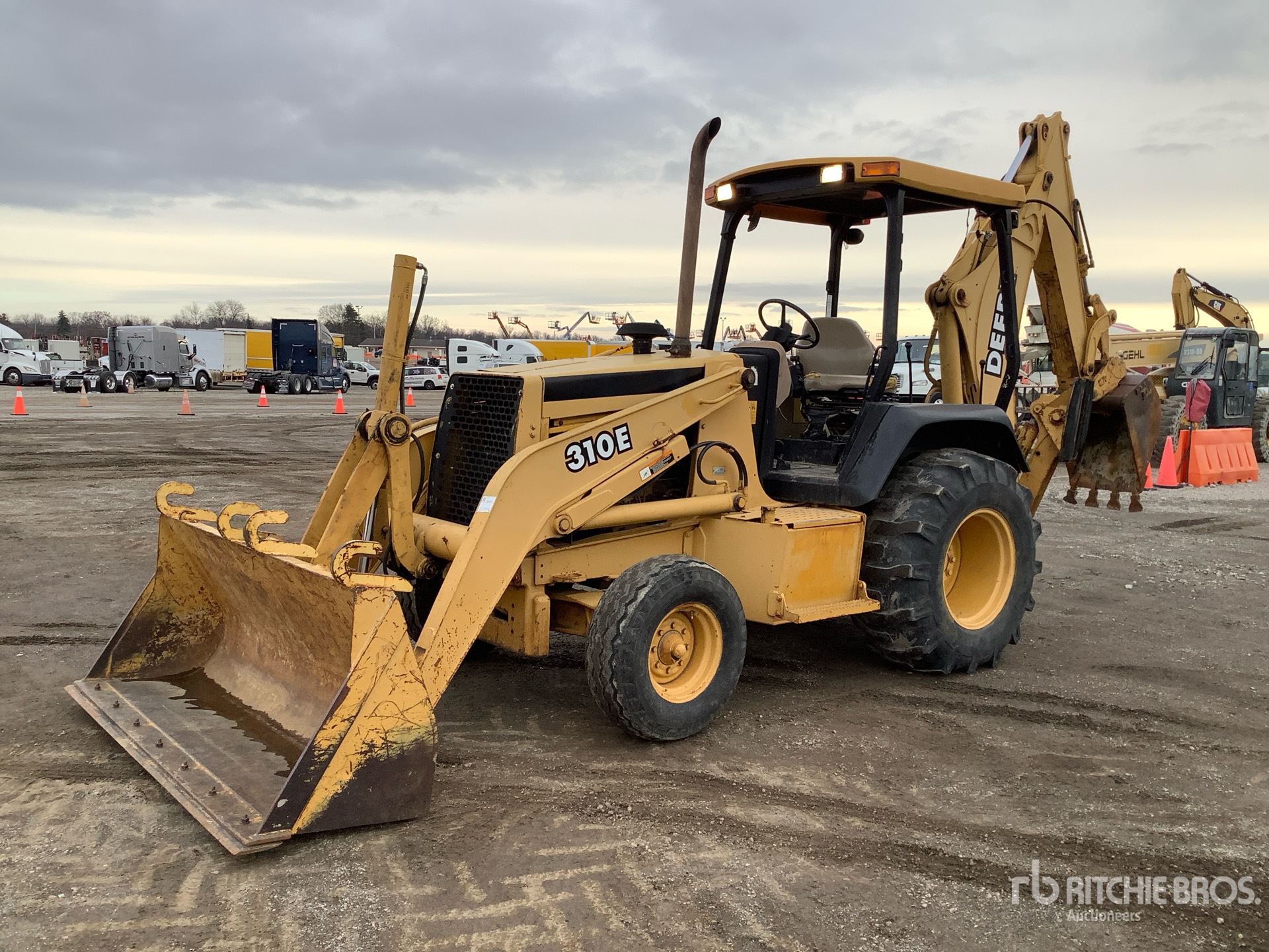 General Appearance with Bild, Ecke vorne links