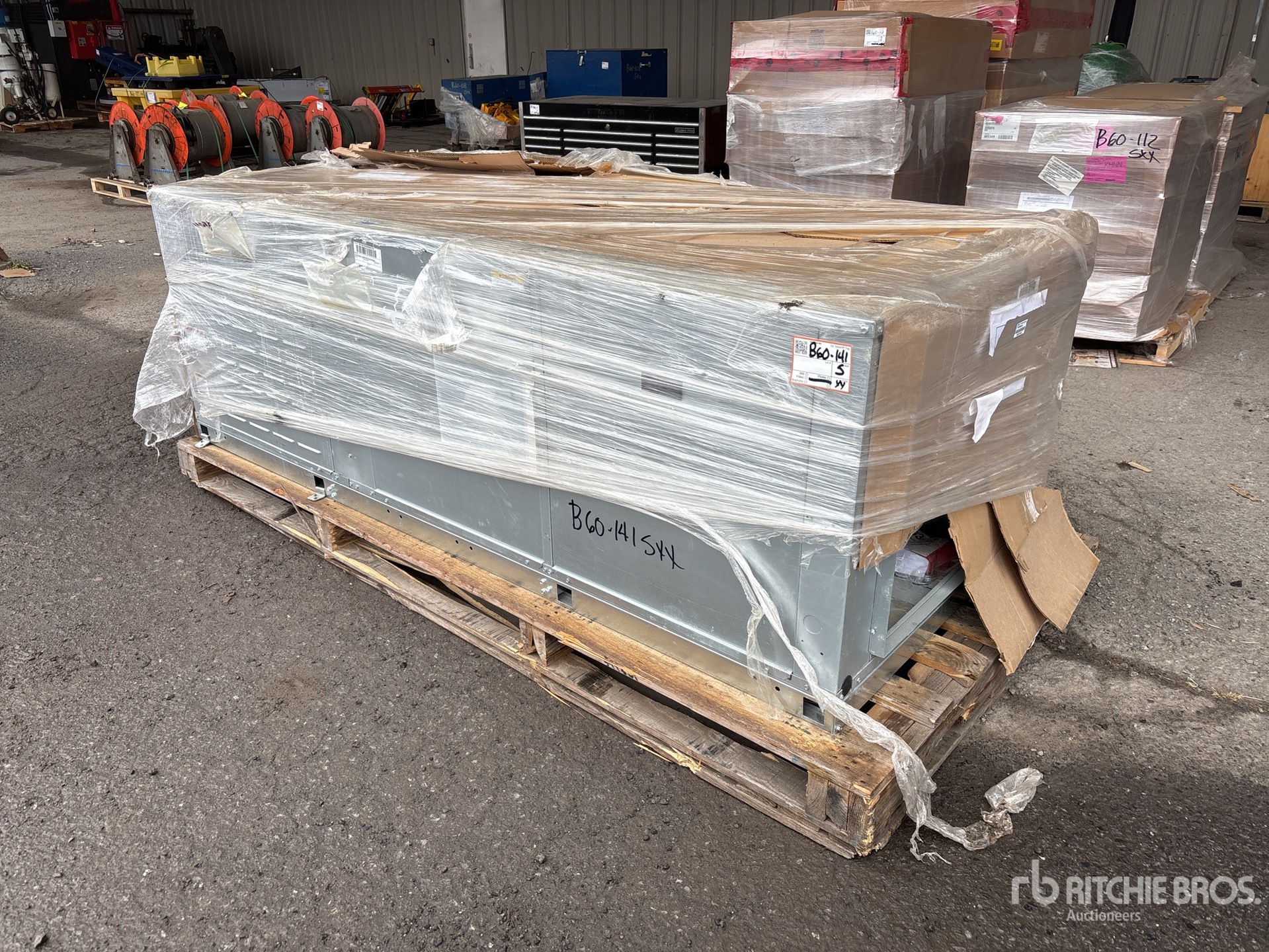 General Appearance with Picture, Left Front Corner