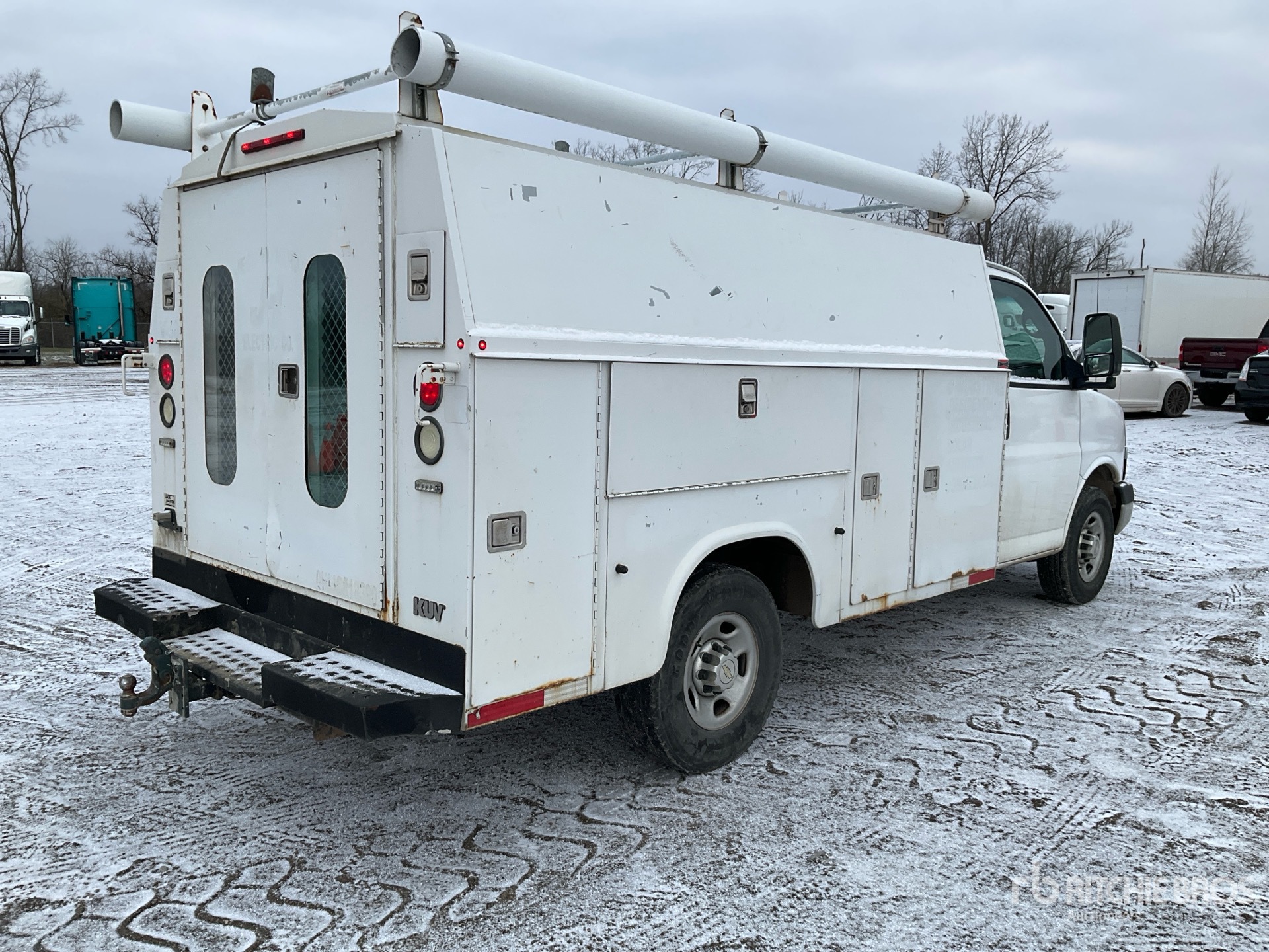 General Appearance with Picture, Right Rear Corner